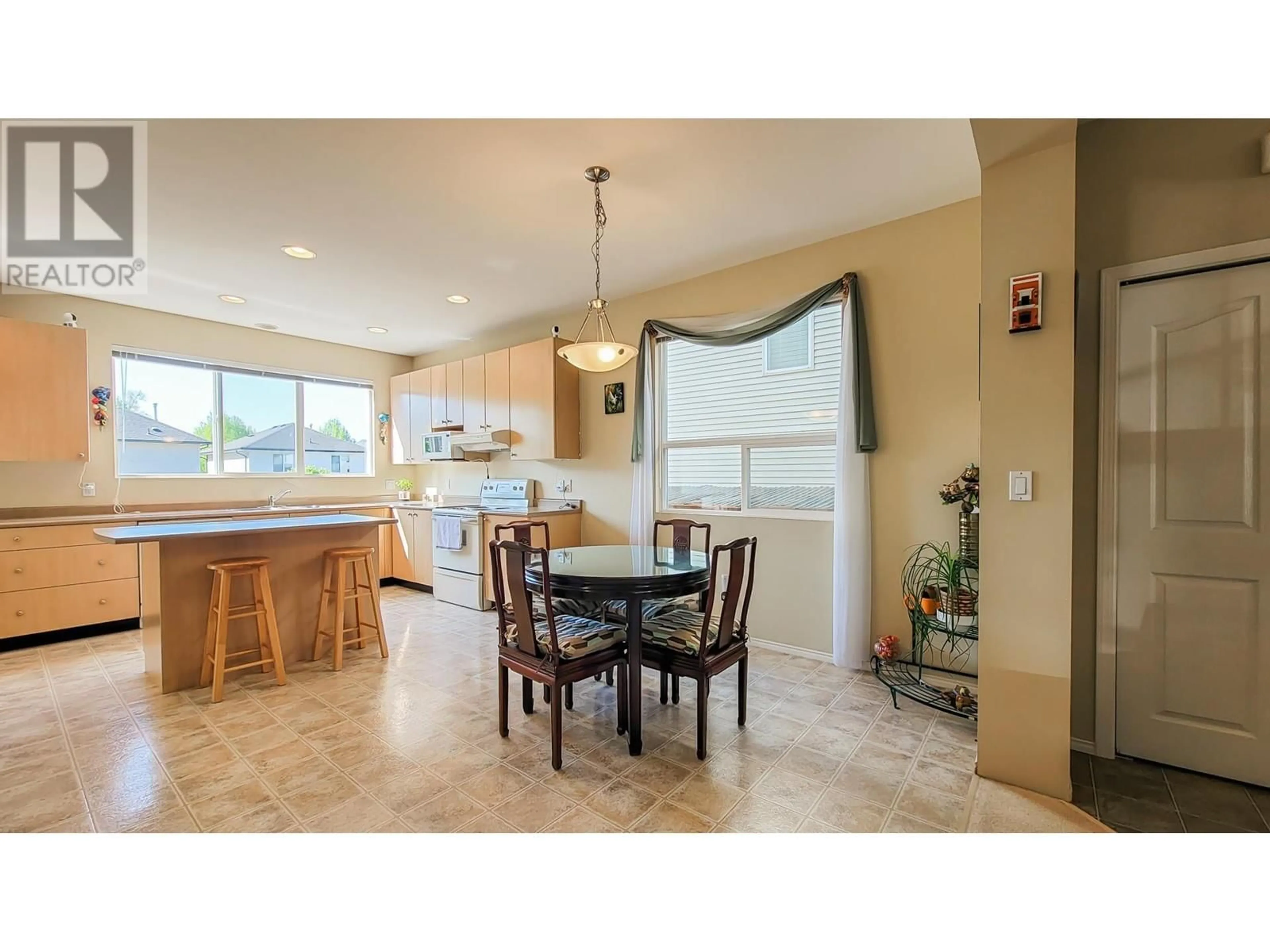 Open concept kitchen, ceramic/tile floor for 24330 102B AVENUE, Maple Ridge British Columbia V2W1Y2