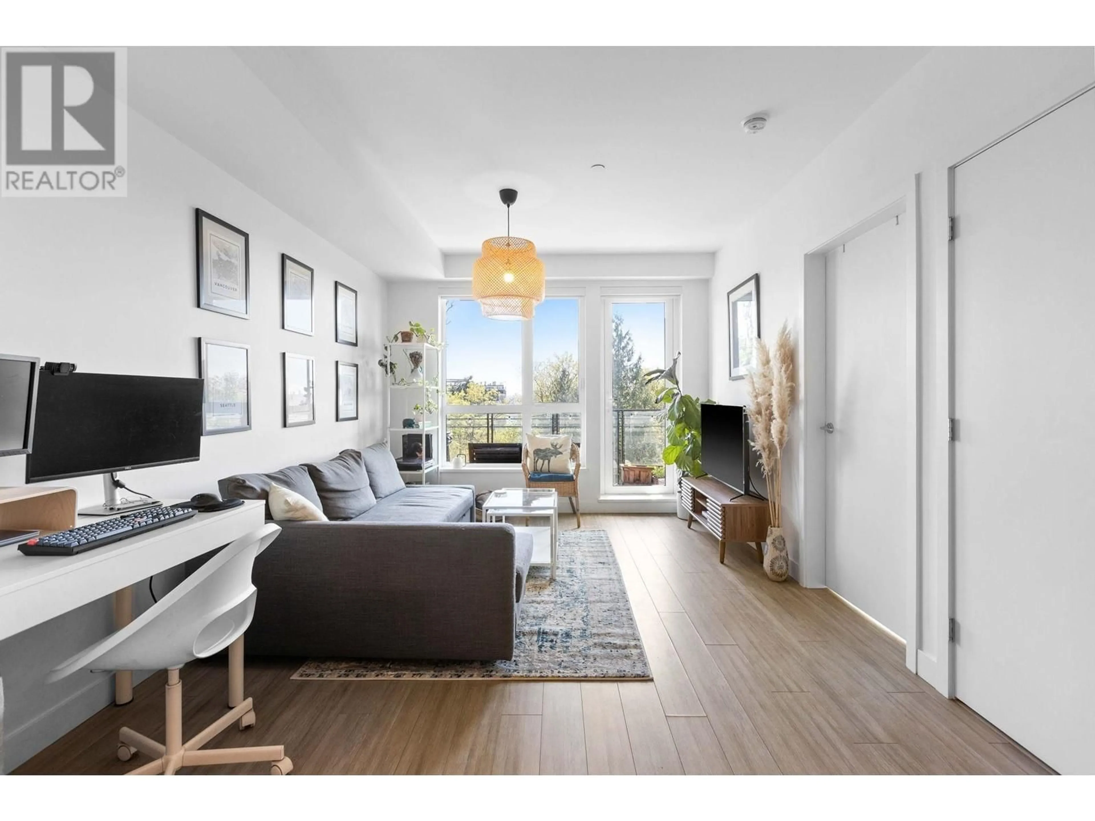Living room with furniture, unknown for 309 - 747 3RD STREET, North Vancouver British Columbia V7L1G8