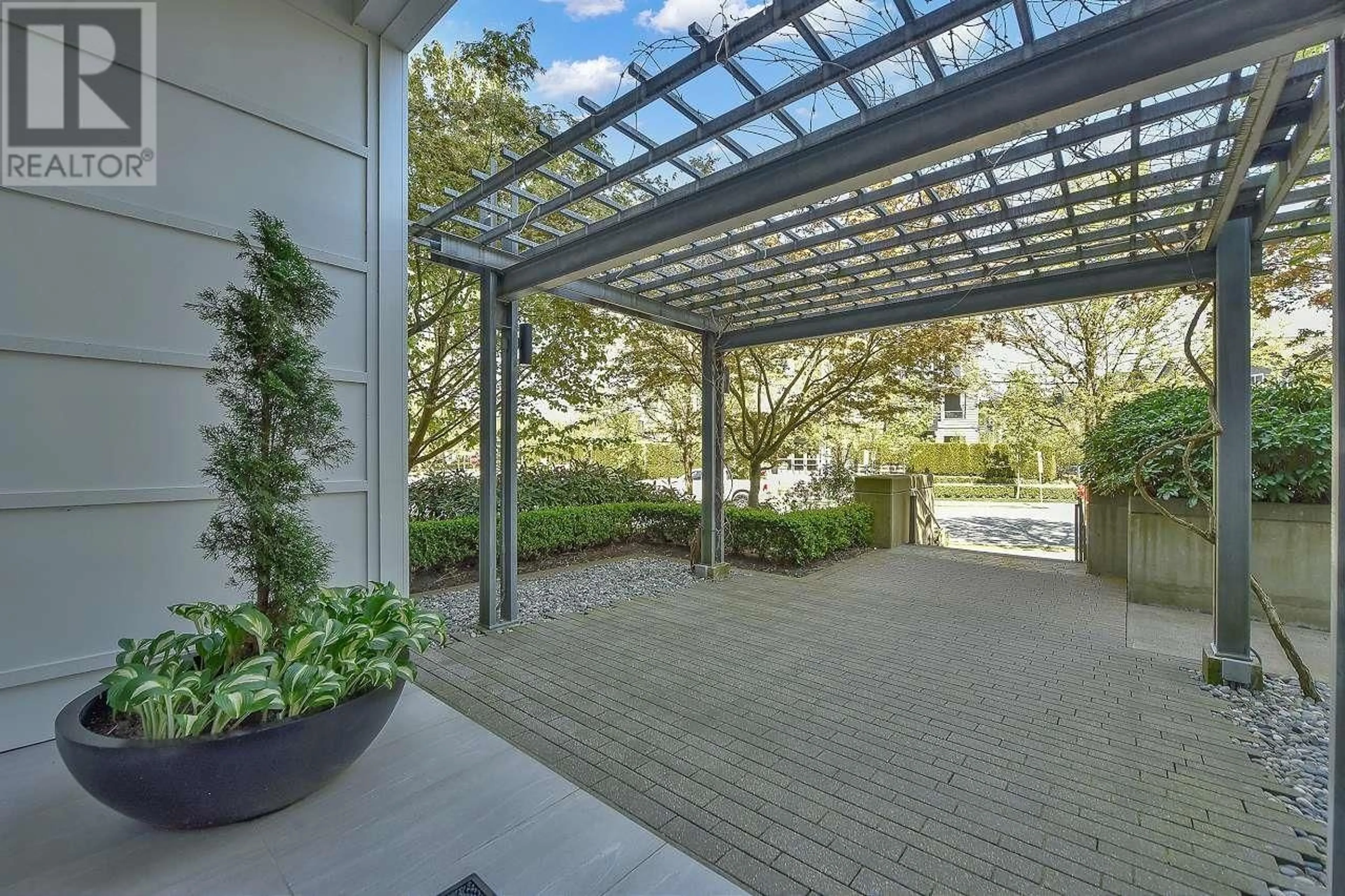 Patio, unknown for 305 - 550 SEABORNE PLACE, Port Coquitlam British Columbia V3B0L3