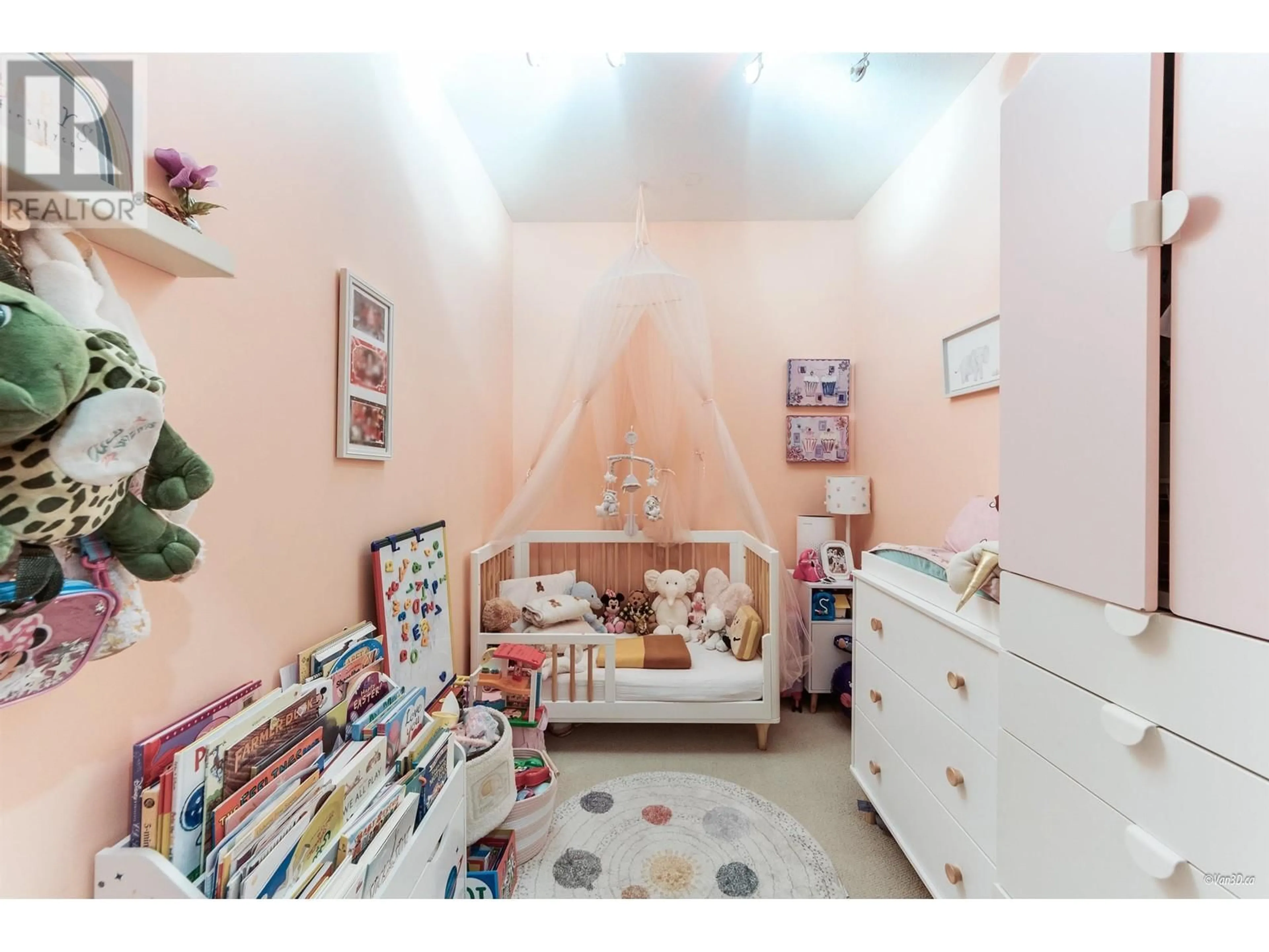 A pic of a room for 316 - 3606 ALDERCREST DRIVE, North Vancouver British Columbia V7G0A3