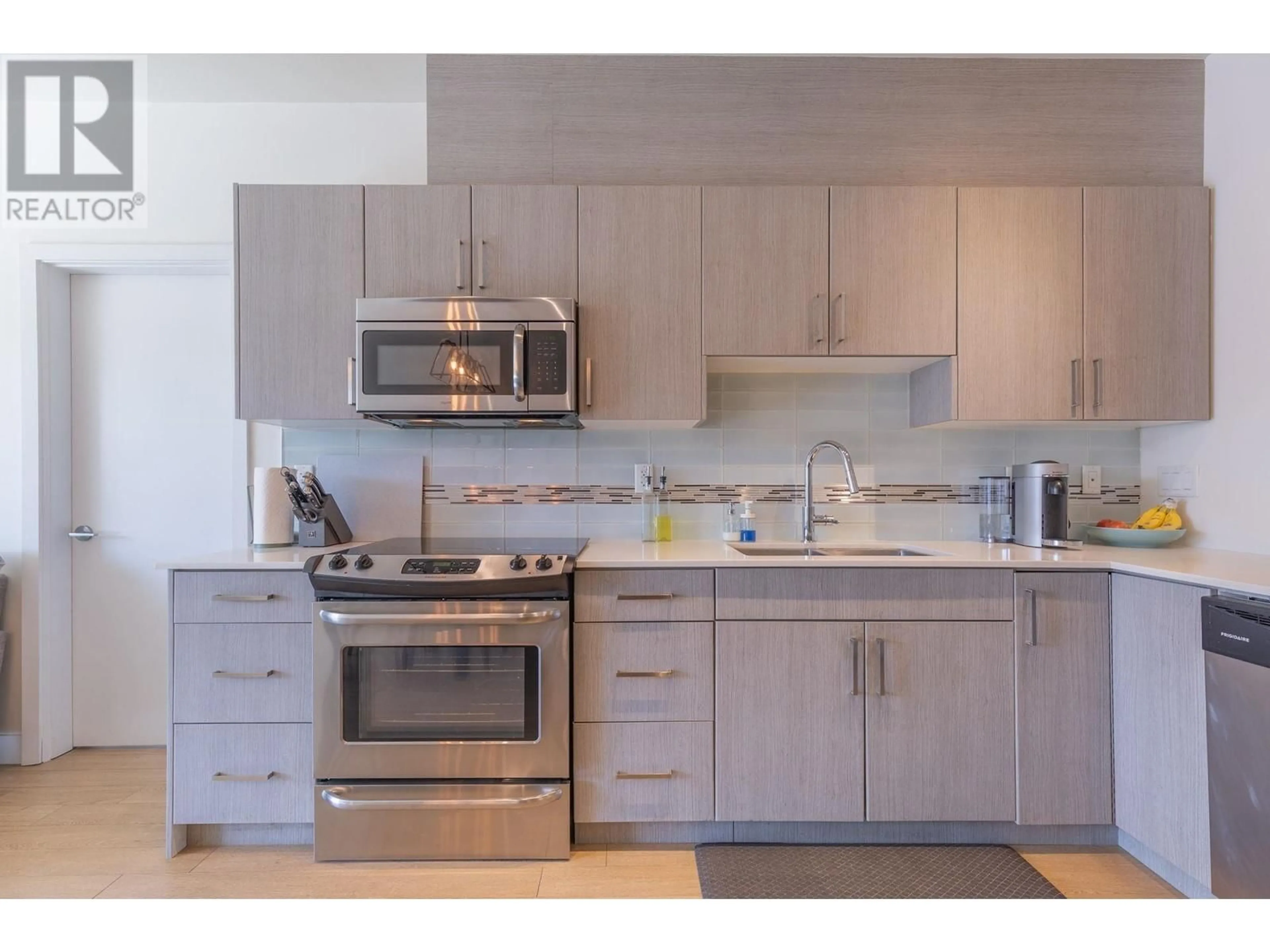 Standard kitchen, unknown for 317 - 388 KOOTENAY STREET, Vancouver British Columbia V5K0C5