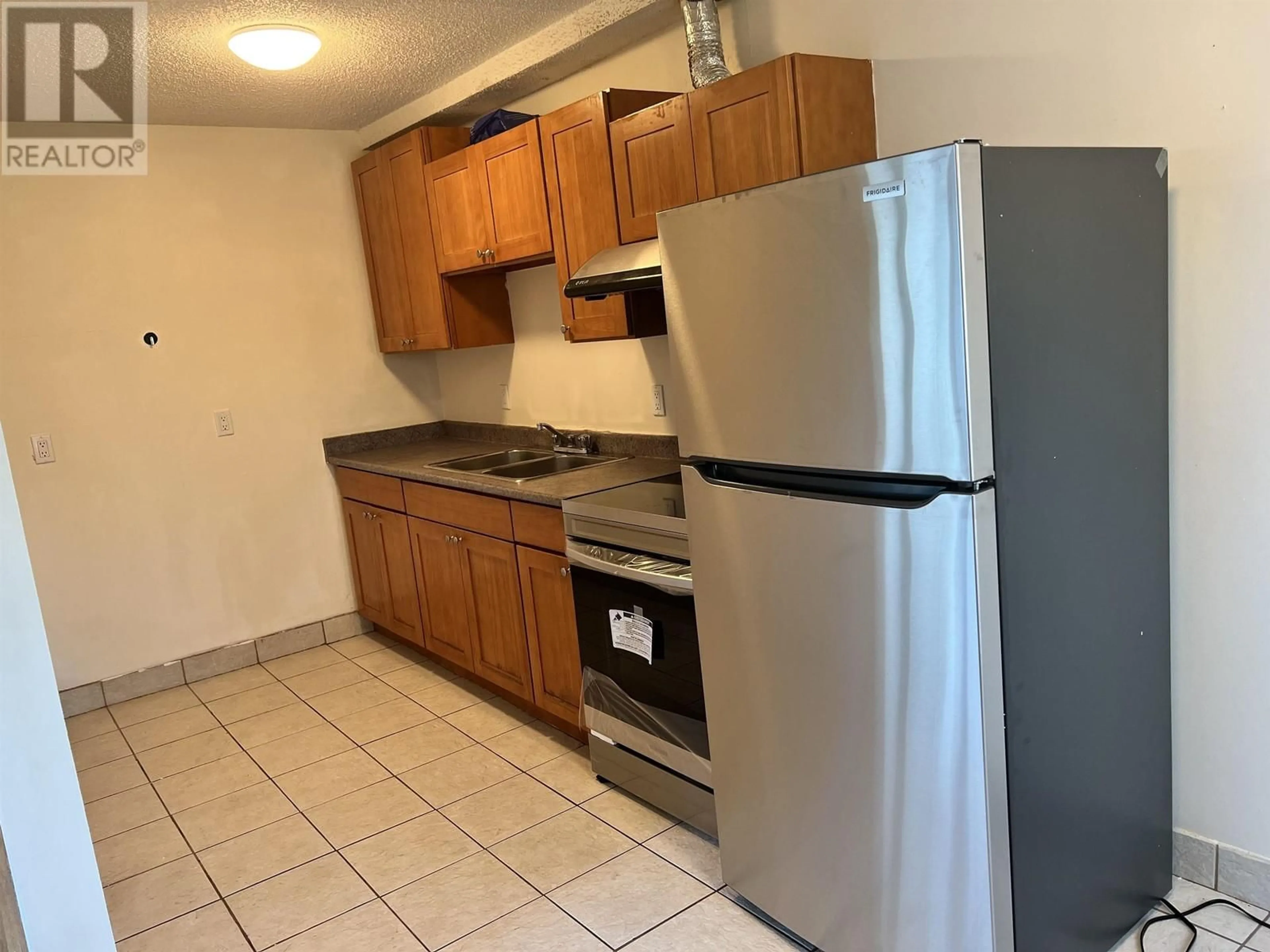Standard kitchen, unknown for 212 - 7220 LINDSAY ROAD, Richmond British Columbia V7C3M6