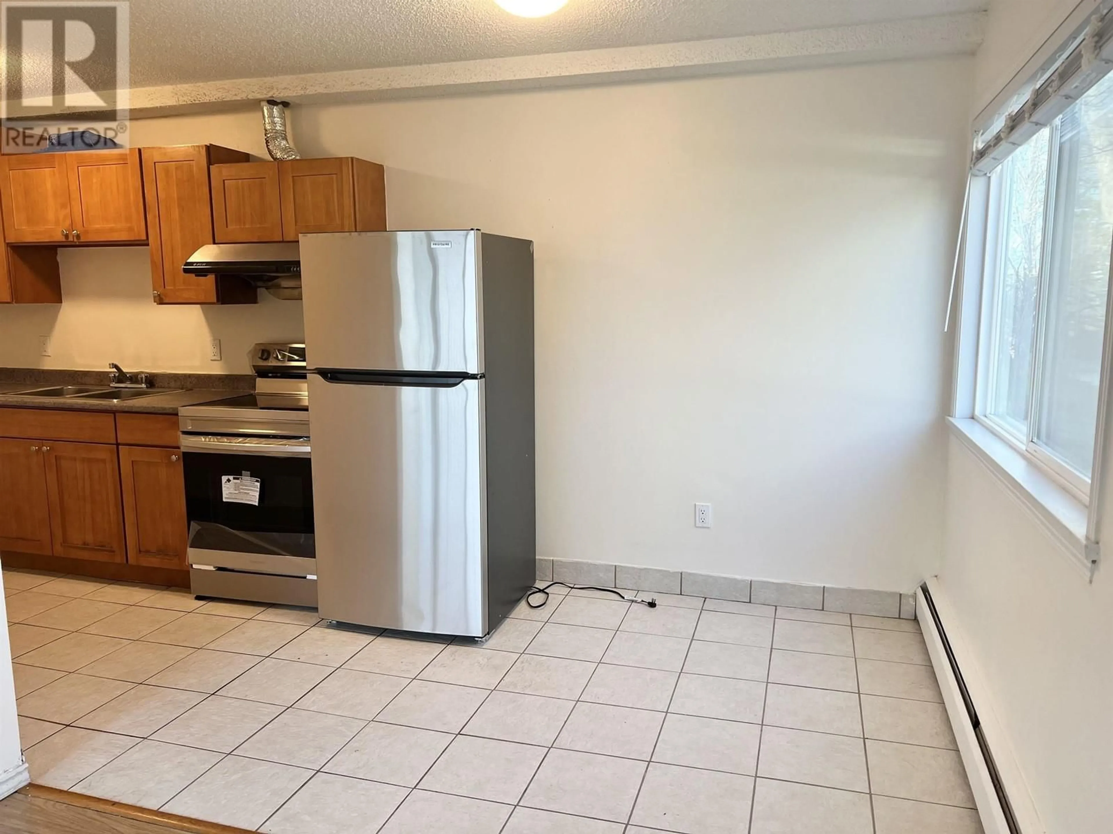 Standard kitchen, unknown for 212 - 7220 LINDSAY ROAD, Richmond British Columbia V7C3M6