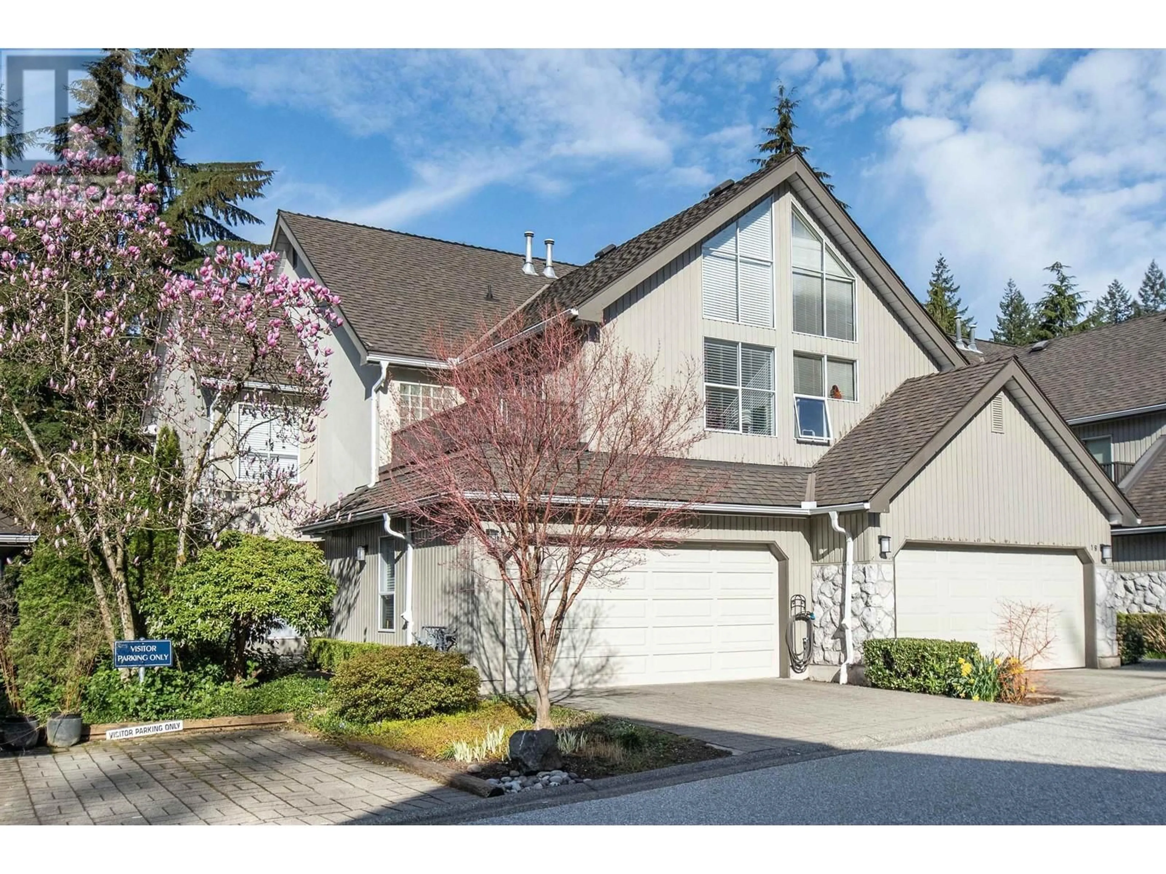 Home with vinyl exterior material, street for 17 - 1001 NORTHLANDS DRIVE, North Vancouver British Columbia V7H2Y3