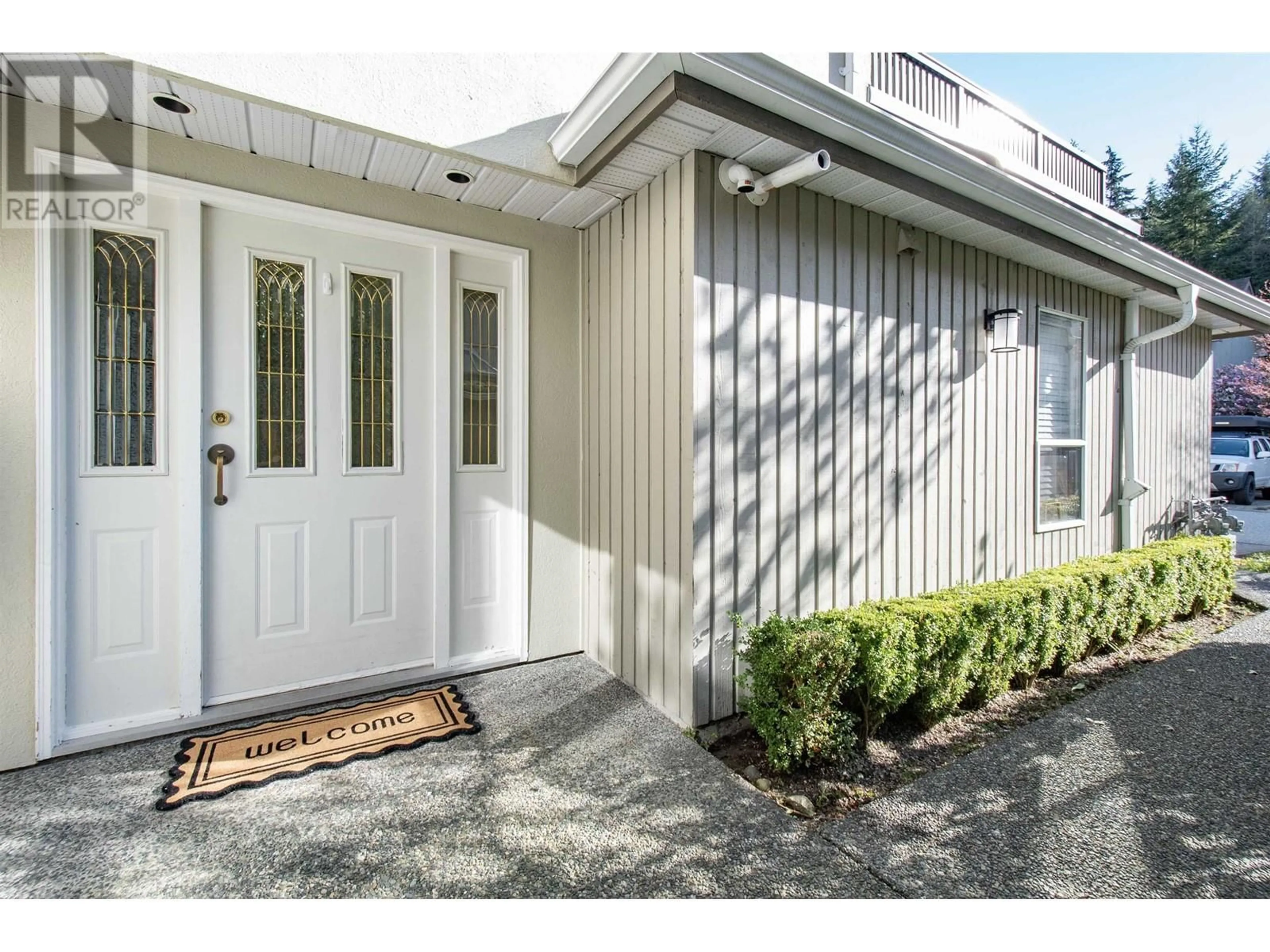 Indoor entryway for 17 - 1001 NORTHLANDS DRIVE, North Vancouver British Columbia V7H2Y3