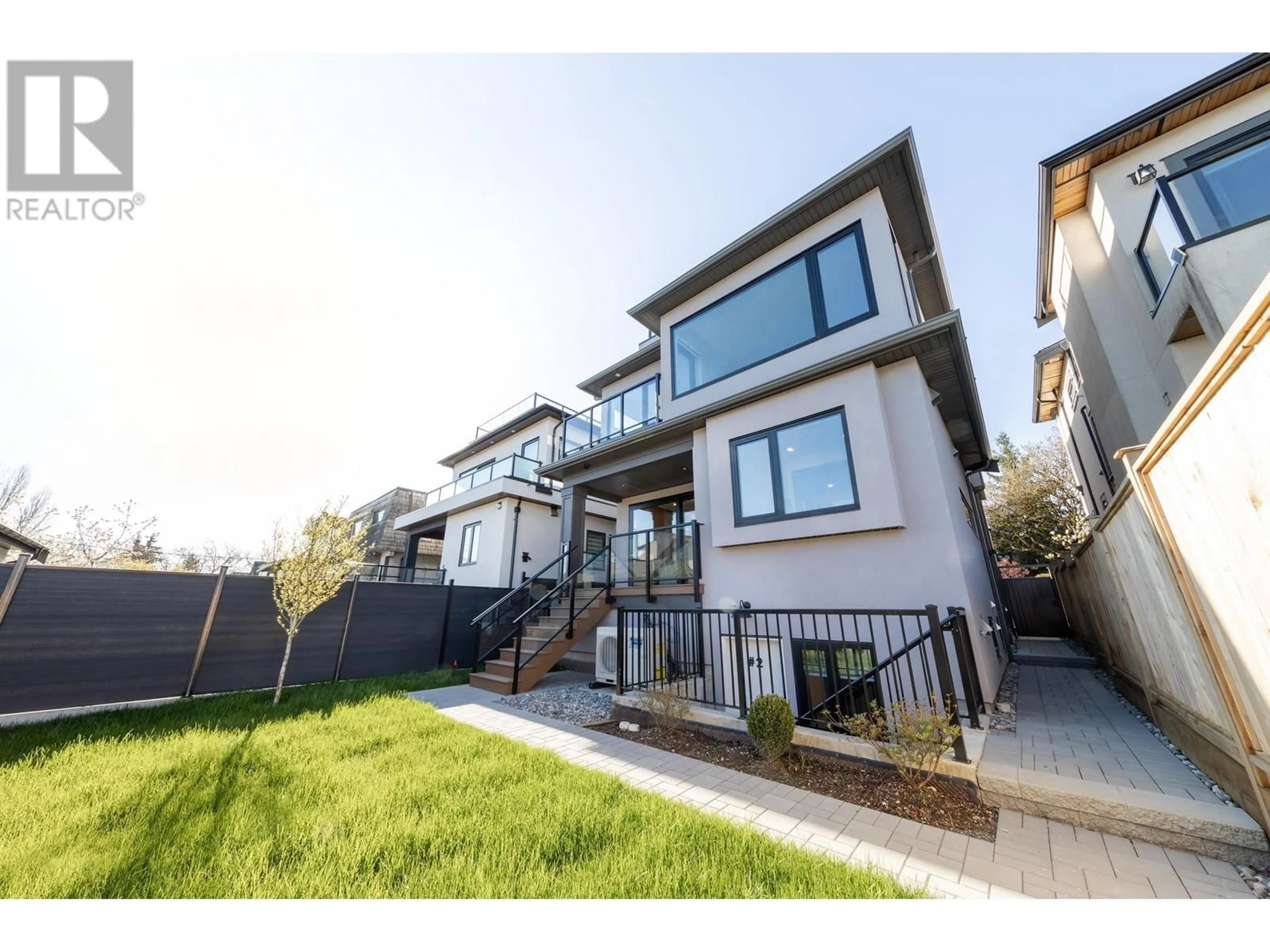 Unknown for 4039 11TH AVENUE, Vancouver British Columbia V6R2L6