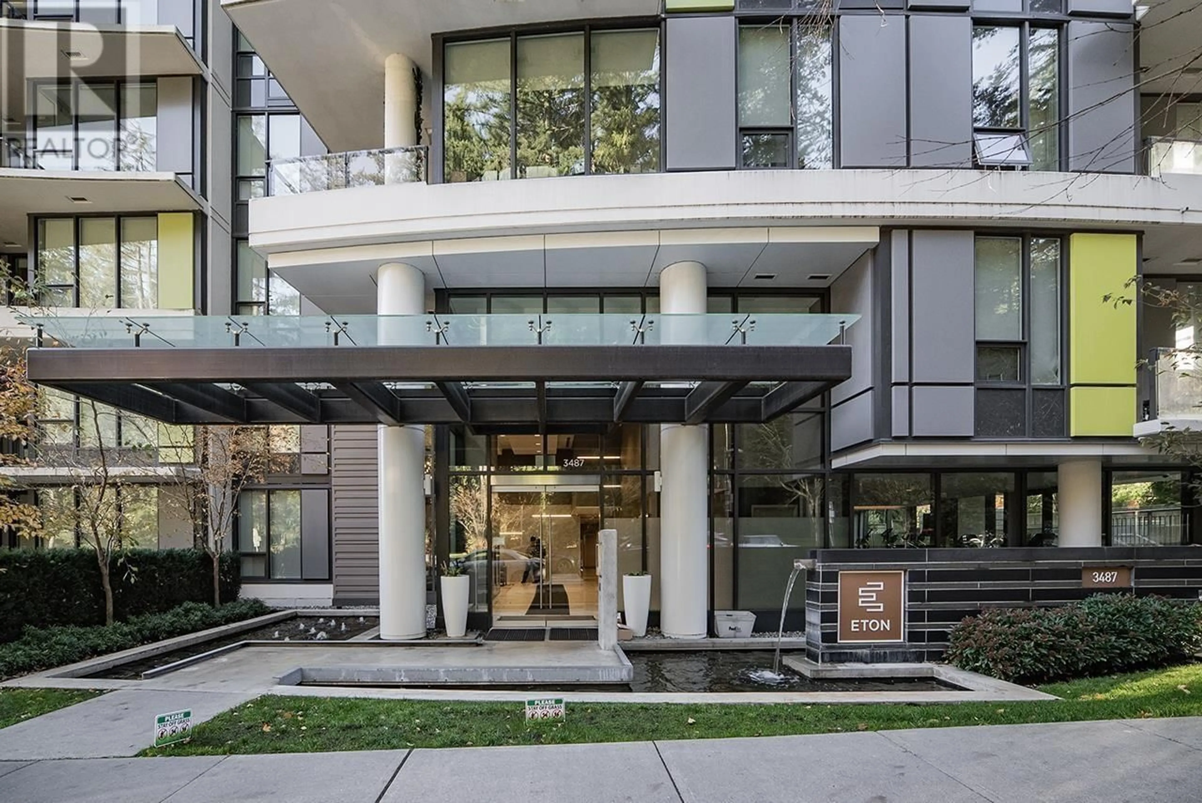 Indoor foyer for 107 - 3487 BINNING ROAD, Vancouver British Columbia V6S0K8