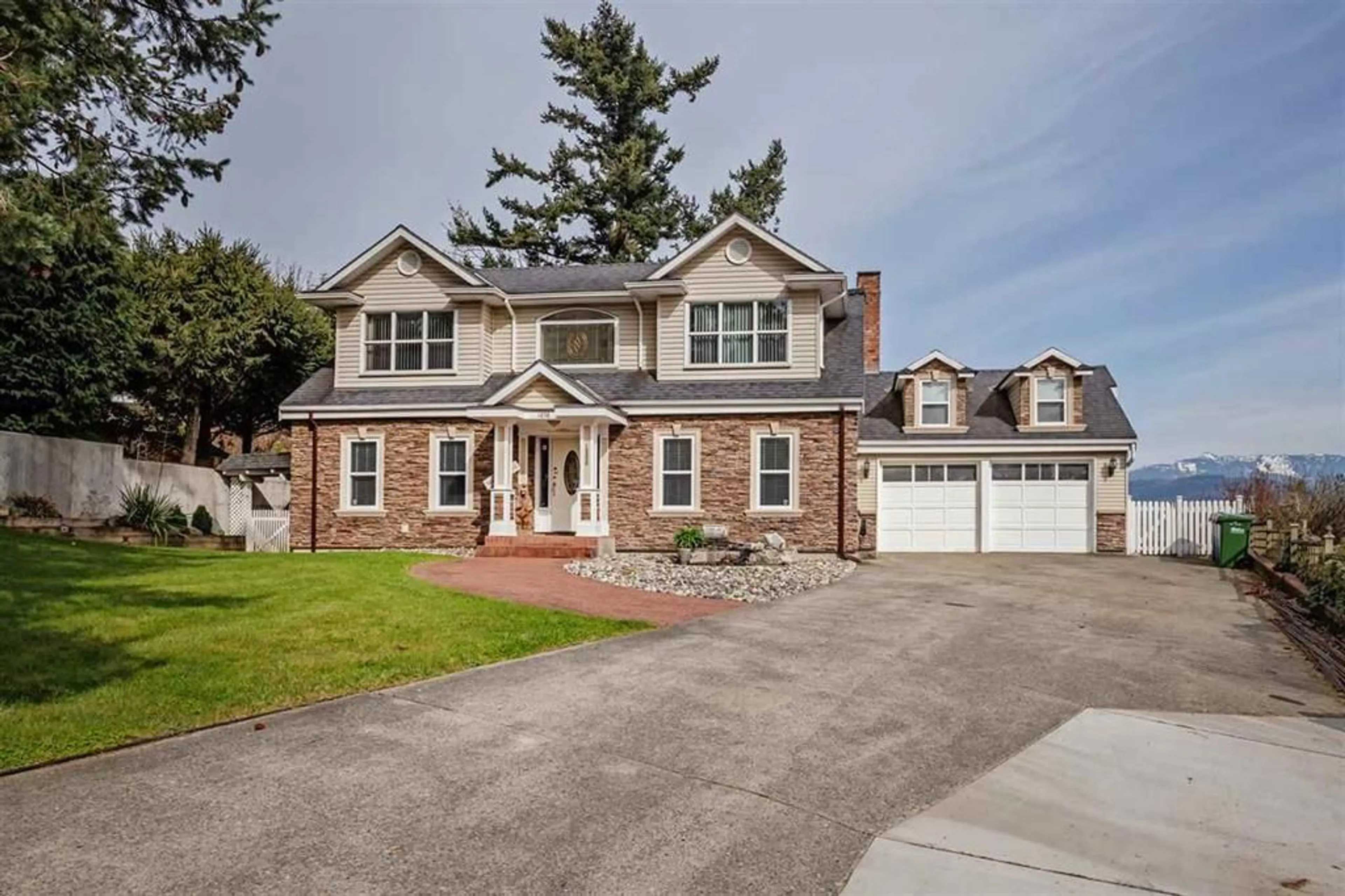 Home with brick exterior material, street for 1898 VIEW GROVE, Abbotsford British Columbia V3G2E4