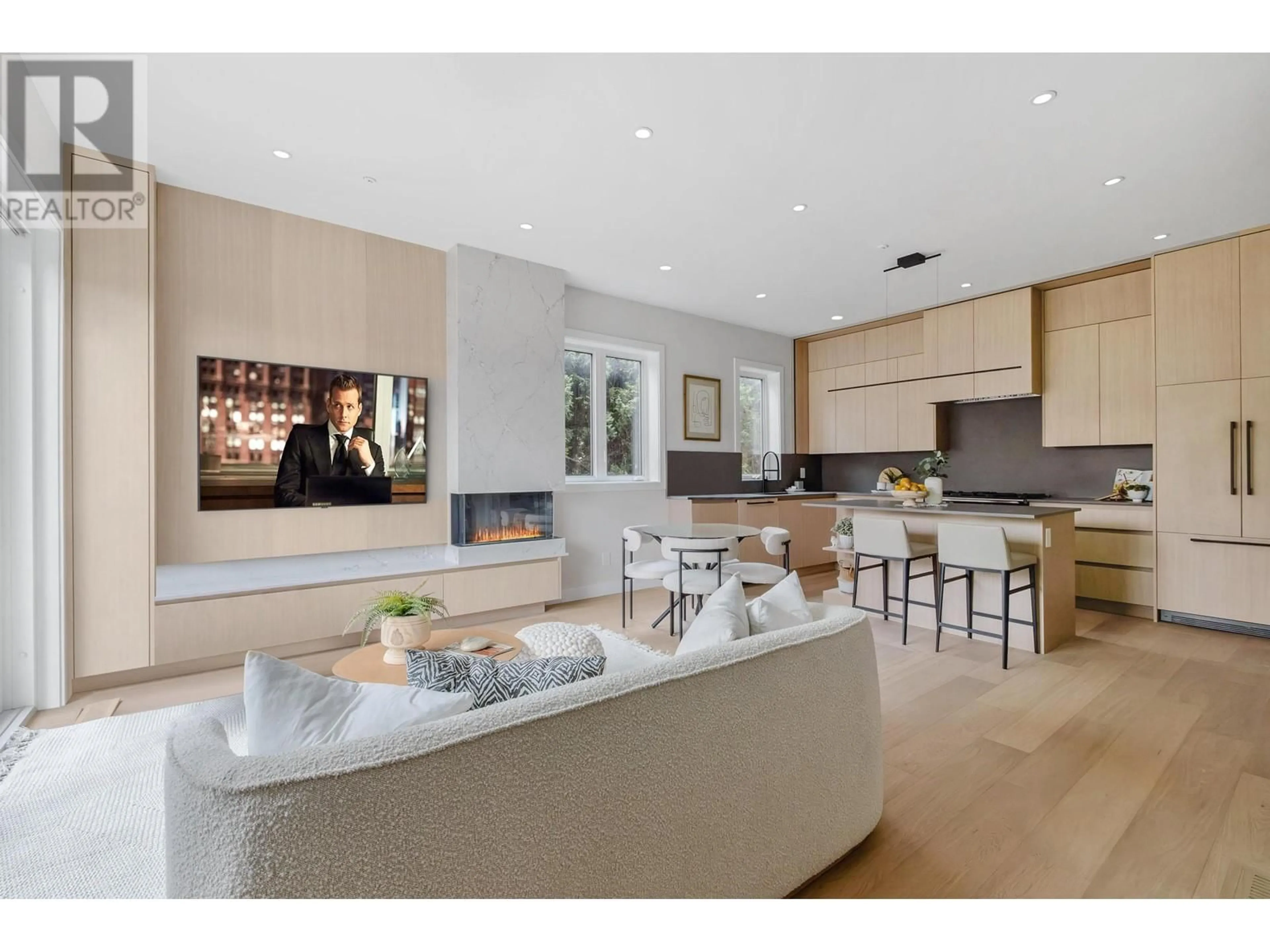 Open concept kitchen, unknown for 3674 OXFORD STREET, Vancouver British Columbia V5K1P3