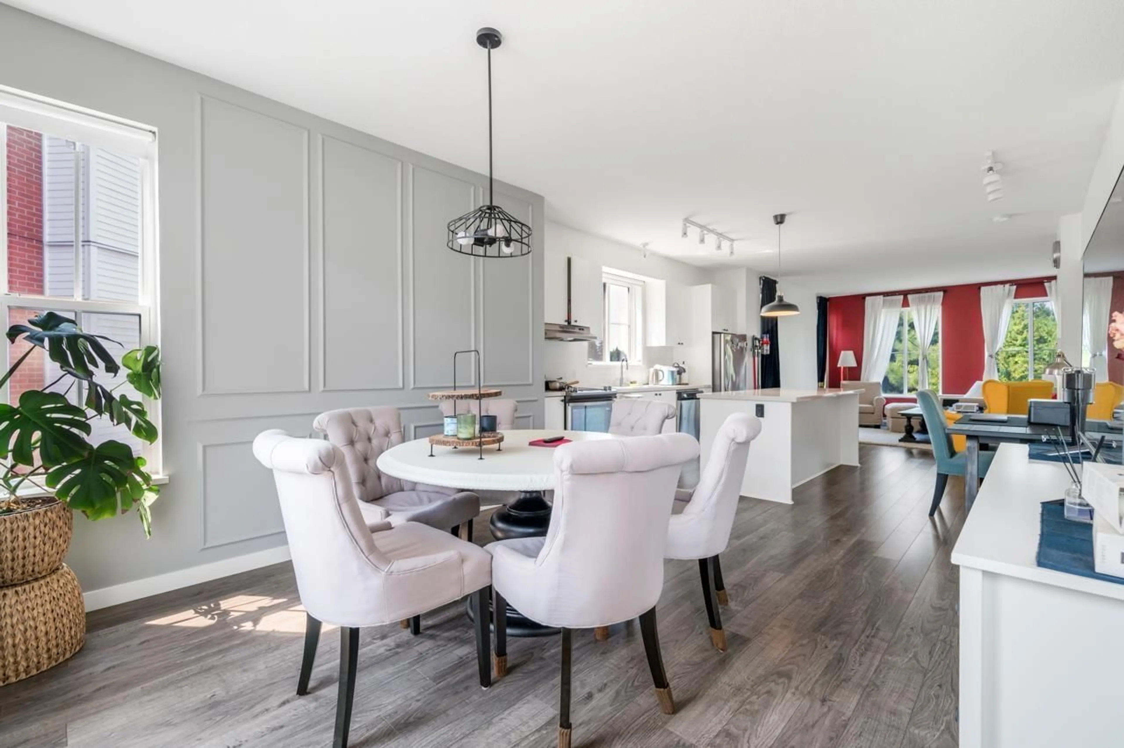 Dining room, wood/laminate floor for 49 - 10735 84, Delta British Columbia V4C0C7