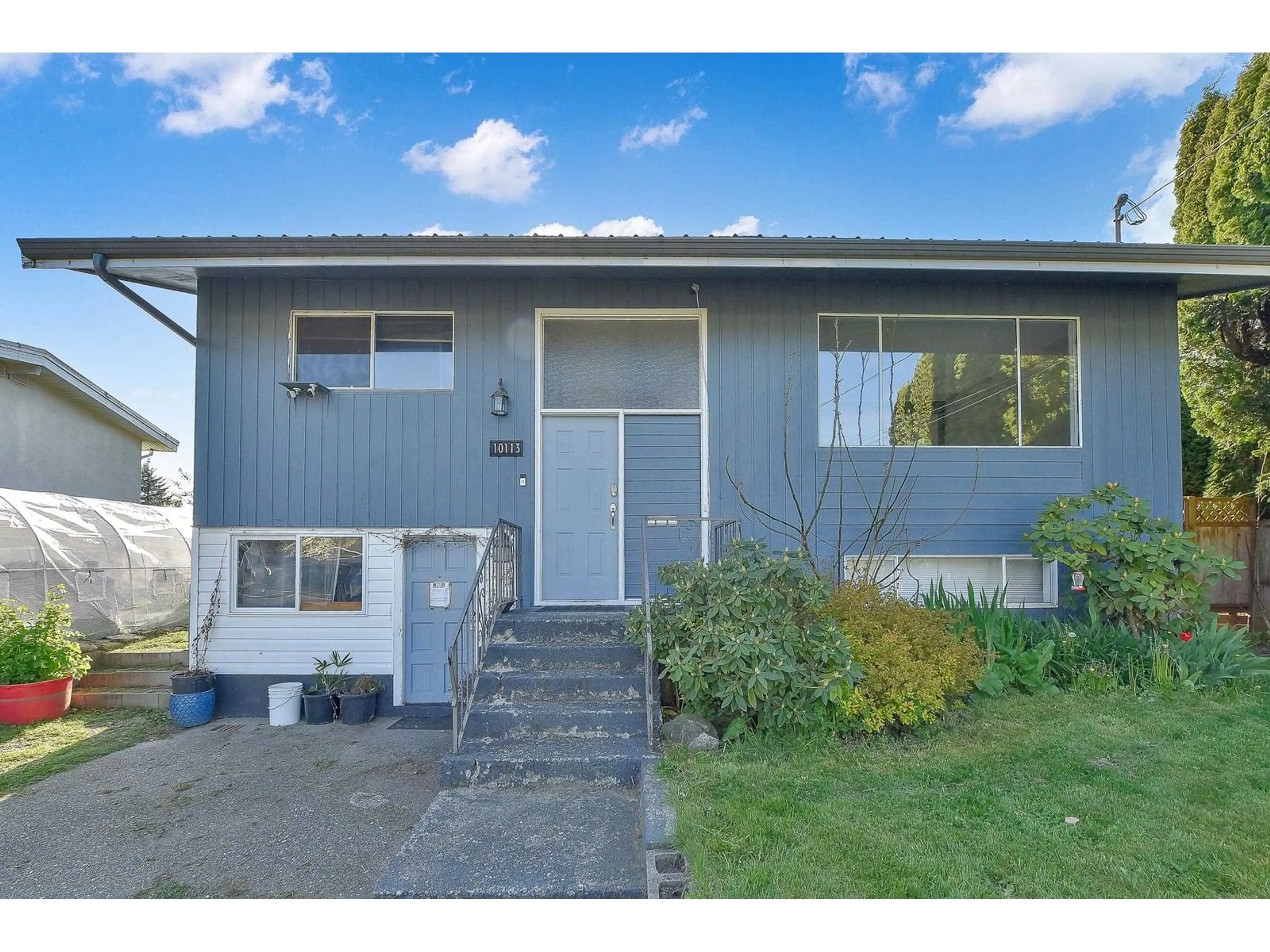 Home with vinyl exterior material, street for 10113 MANOR DRIVE, Chilliwack British Columbia V2P5Y6