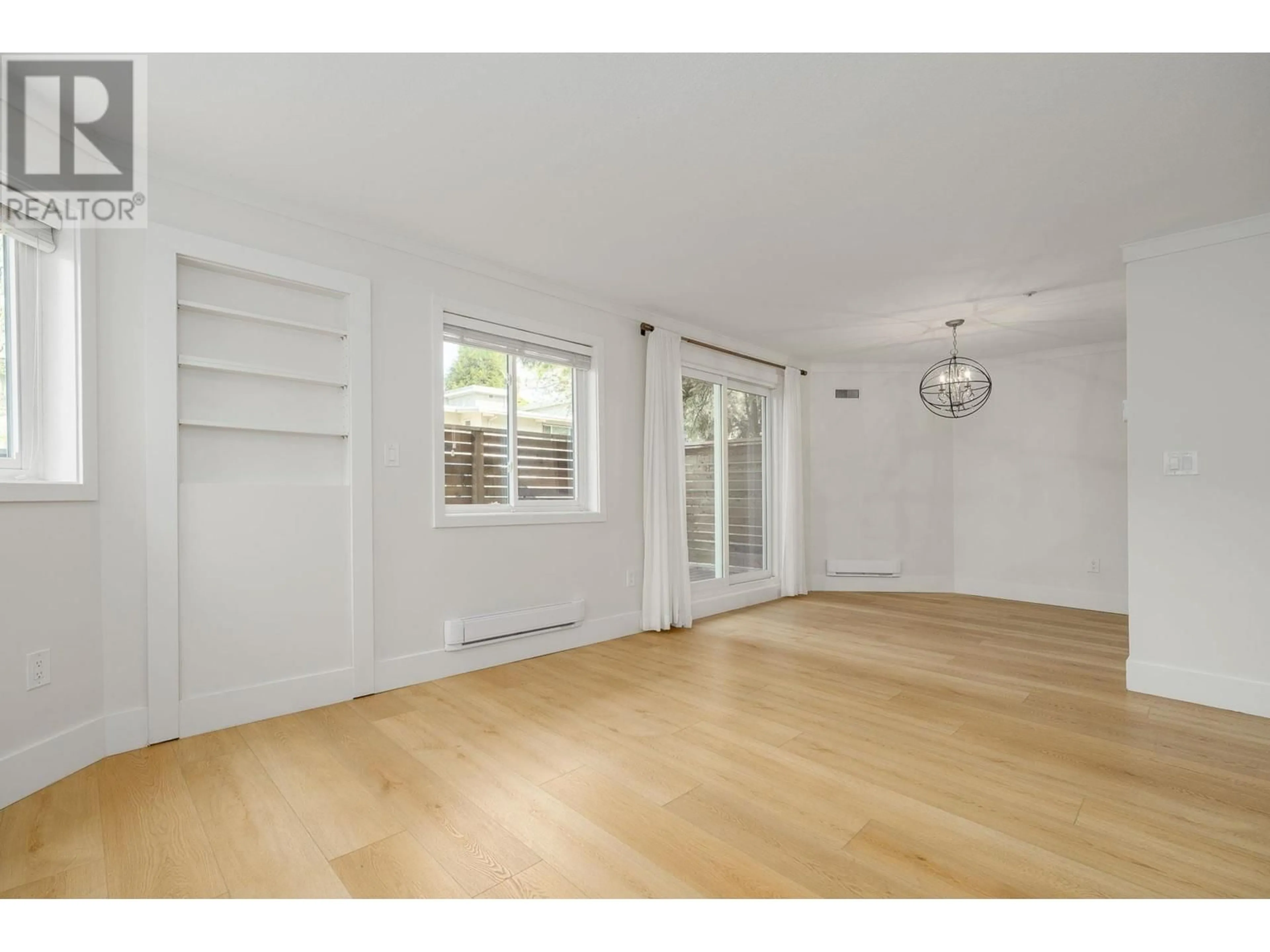 A pic of a room for 101 - 1959 2ND AVENUE, Vancouver British Columbia V6J1J2