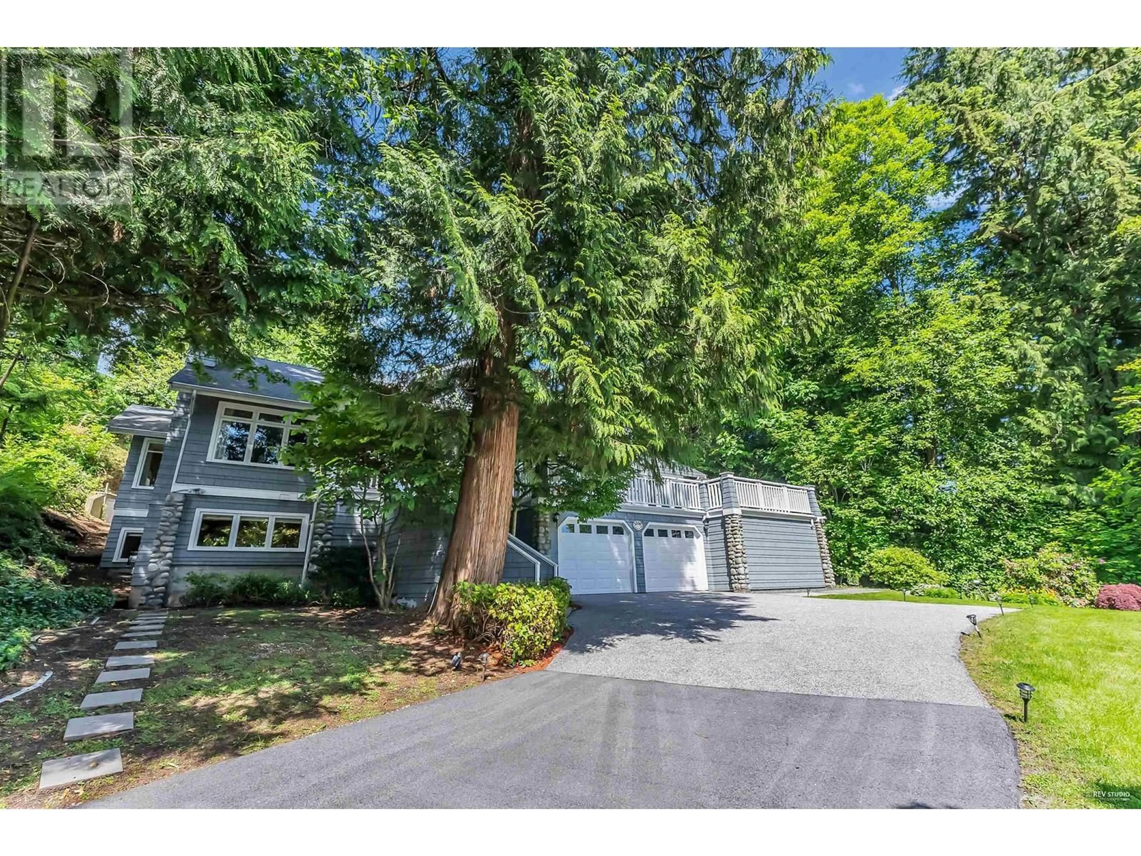 A pic from outside/outdoor area/front of a property/back of a property/a pic from drone, street for 3250 COLWOOD DRIVE, North Vancouver British Columbia V7R2R6