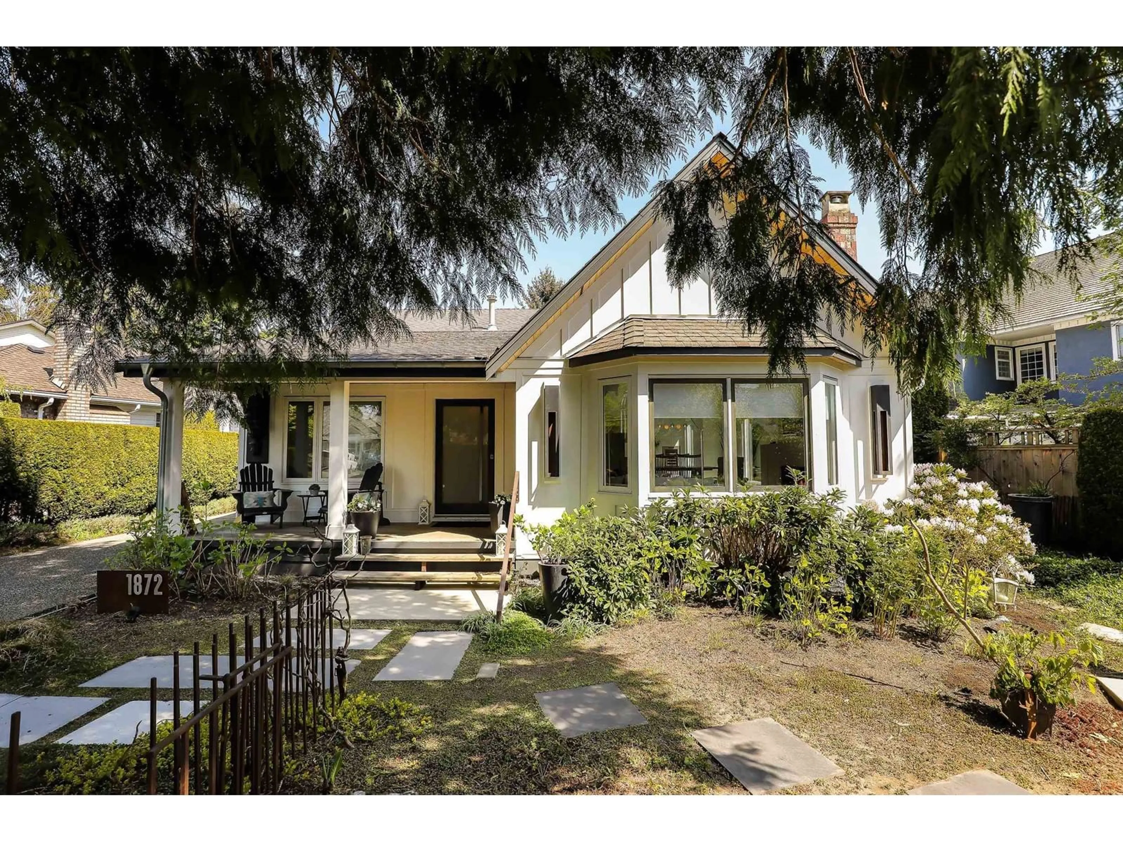 Unknown for 1872 130A, Surrey British Columbia V4A8R6