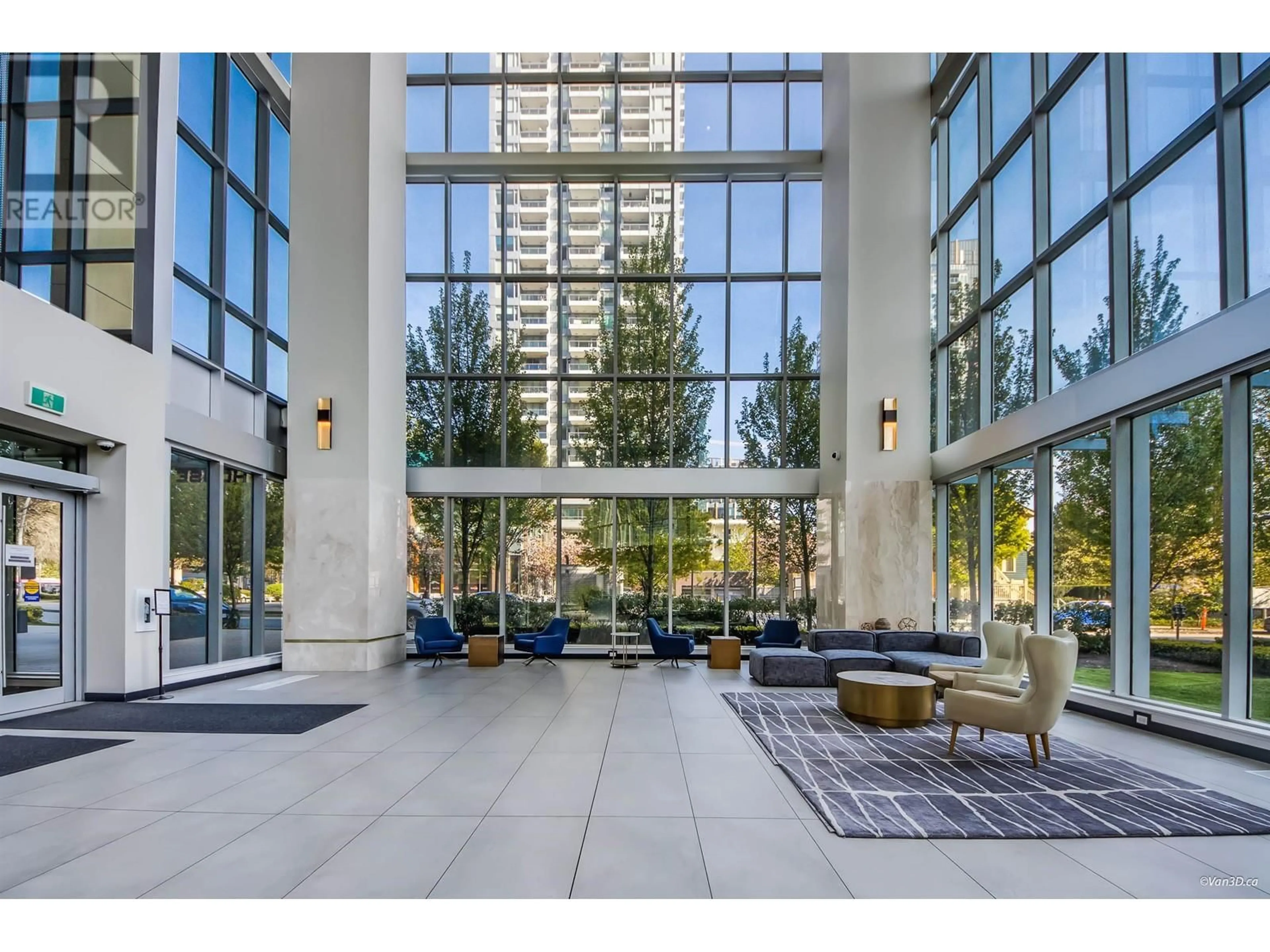 Indoor foyer for 2708 - 6383 MCKAY AVENUE, Burnaby British Columbia V5H0H8