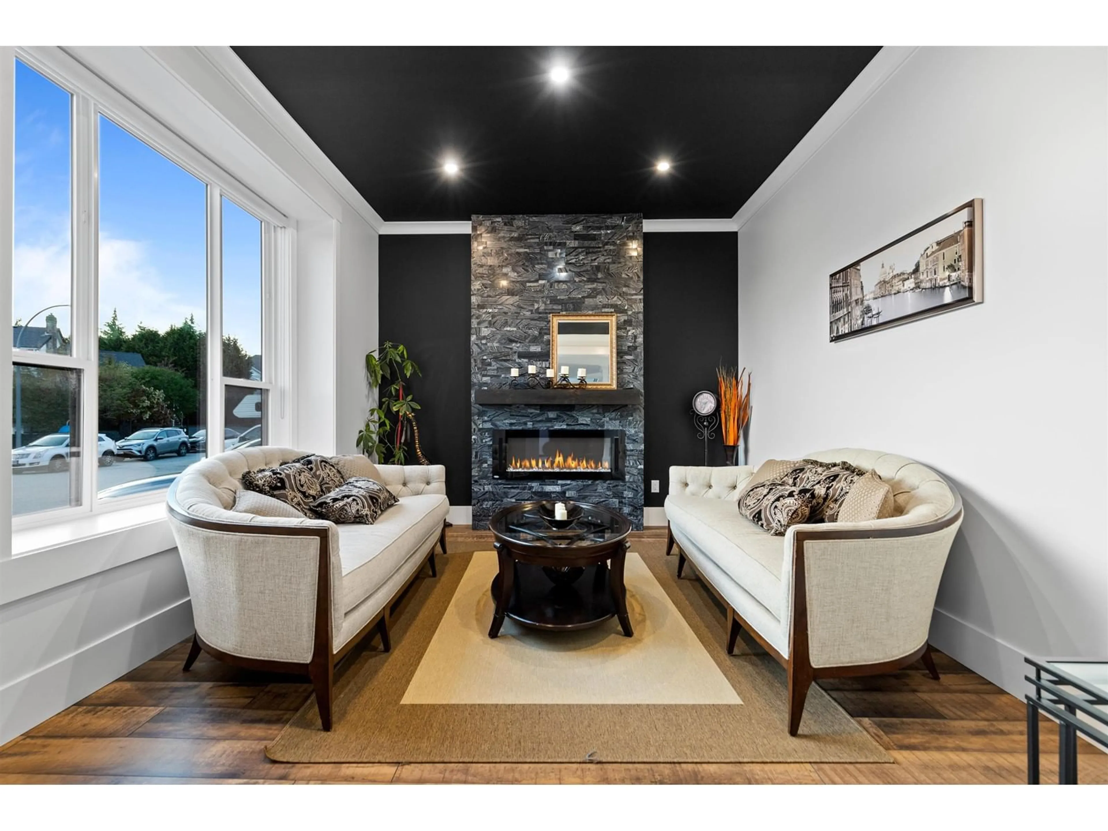 Living room with furniture, unknown for 33786 KETTLEY, Mission British Columbia V2V7S2