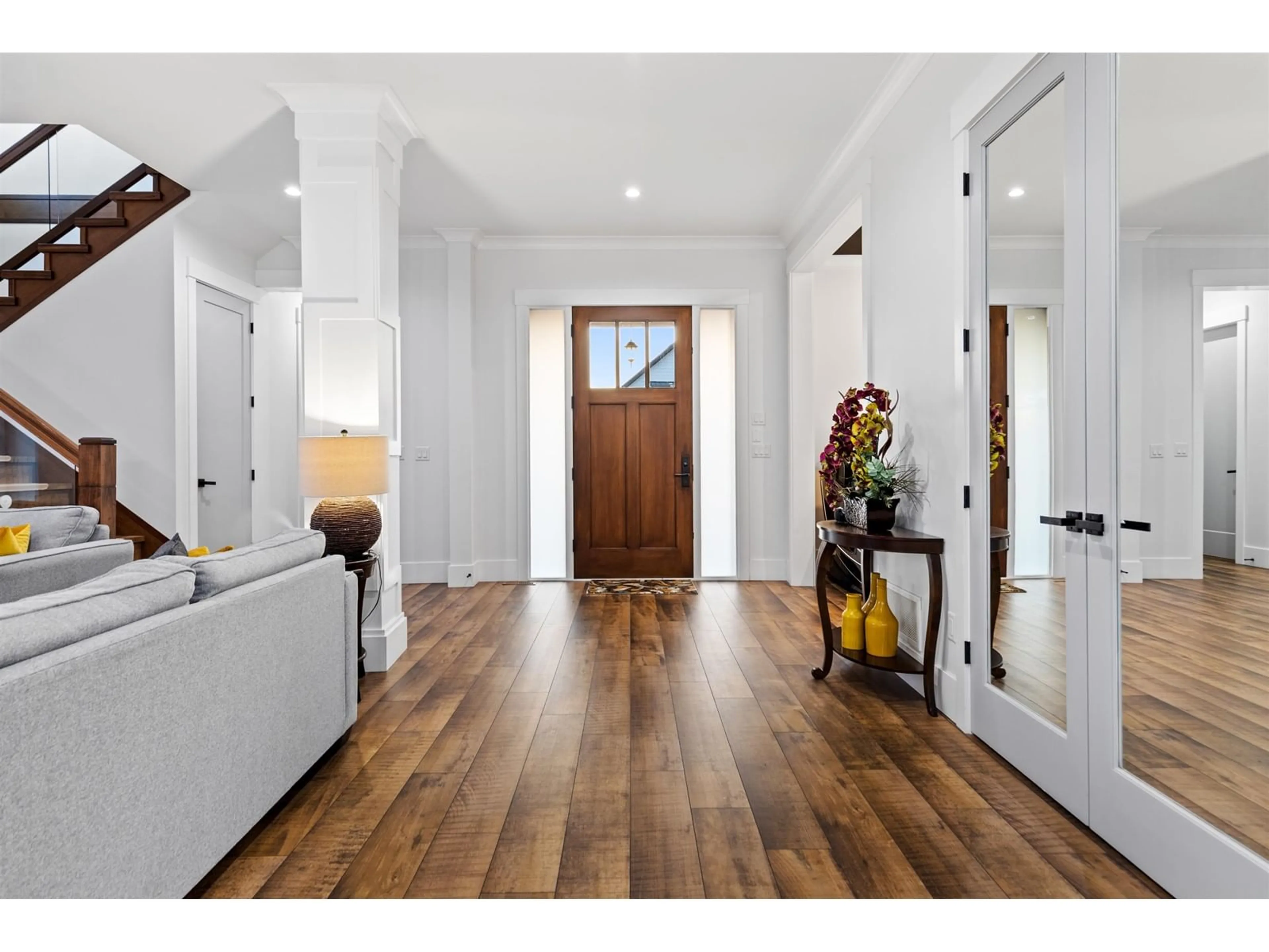 Indoor entryway for 33786 KETTLEY, Mission British Columbia V2V7S2