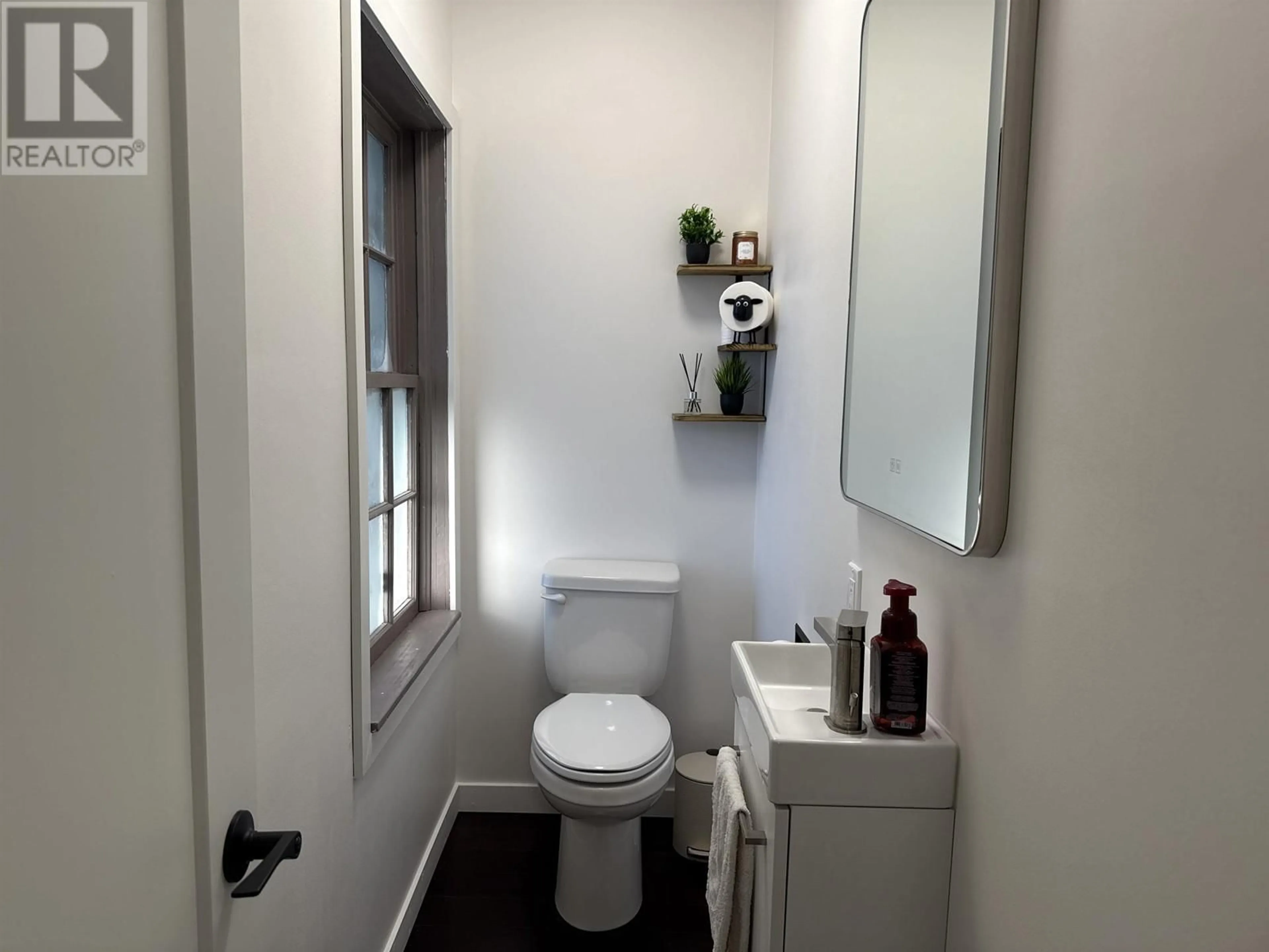 Standard bathroom, unknown for 477 BOWRON AVENUE, Quesnel British Columbia V2J2H6