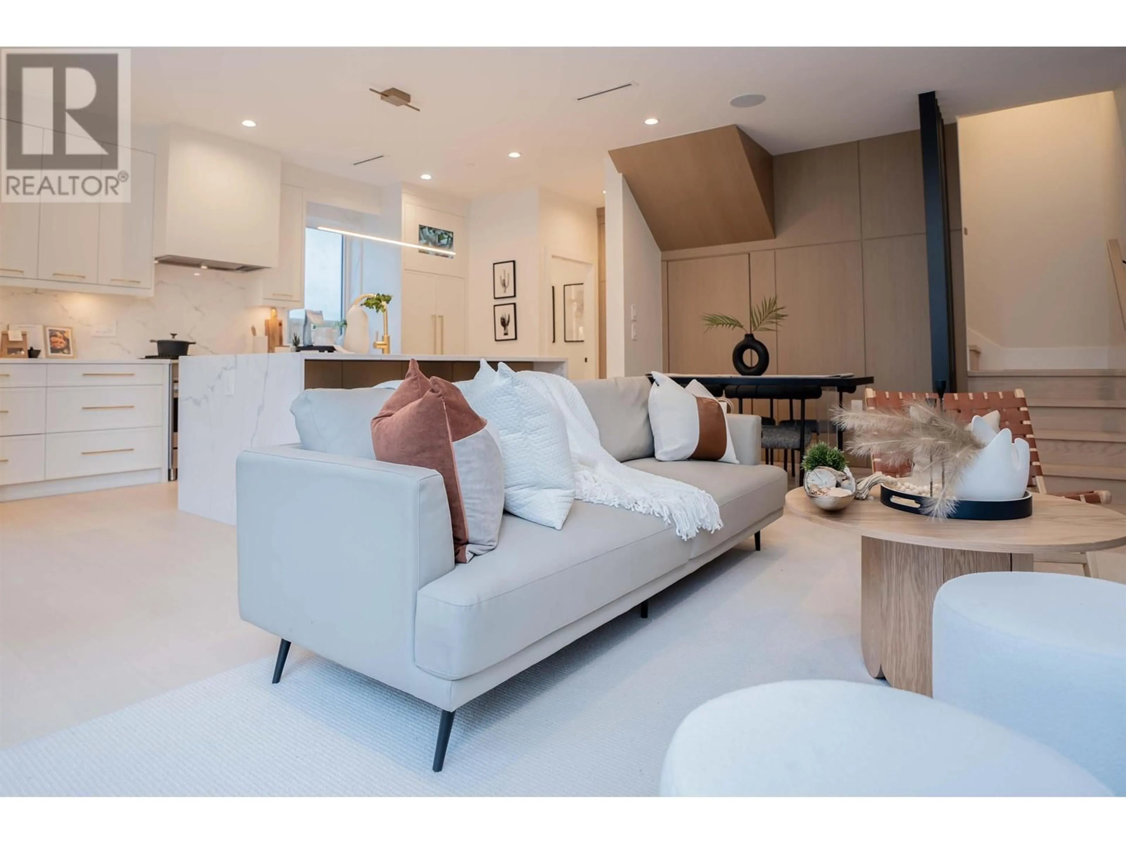 Living room with furniture, unknown for #1 - 2522 15TH AVENUE, Vancouver British Columbia V5M2K1