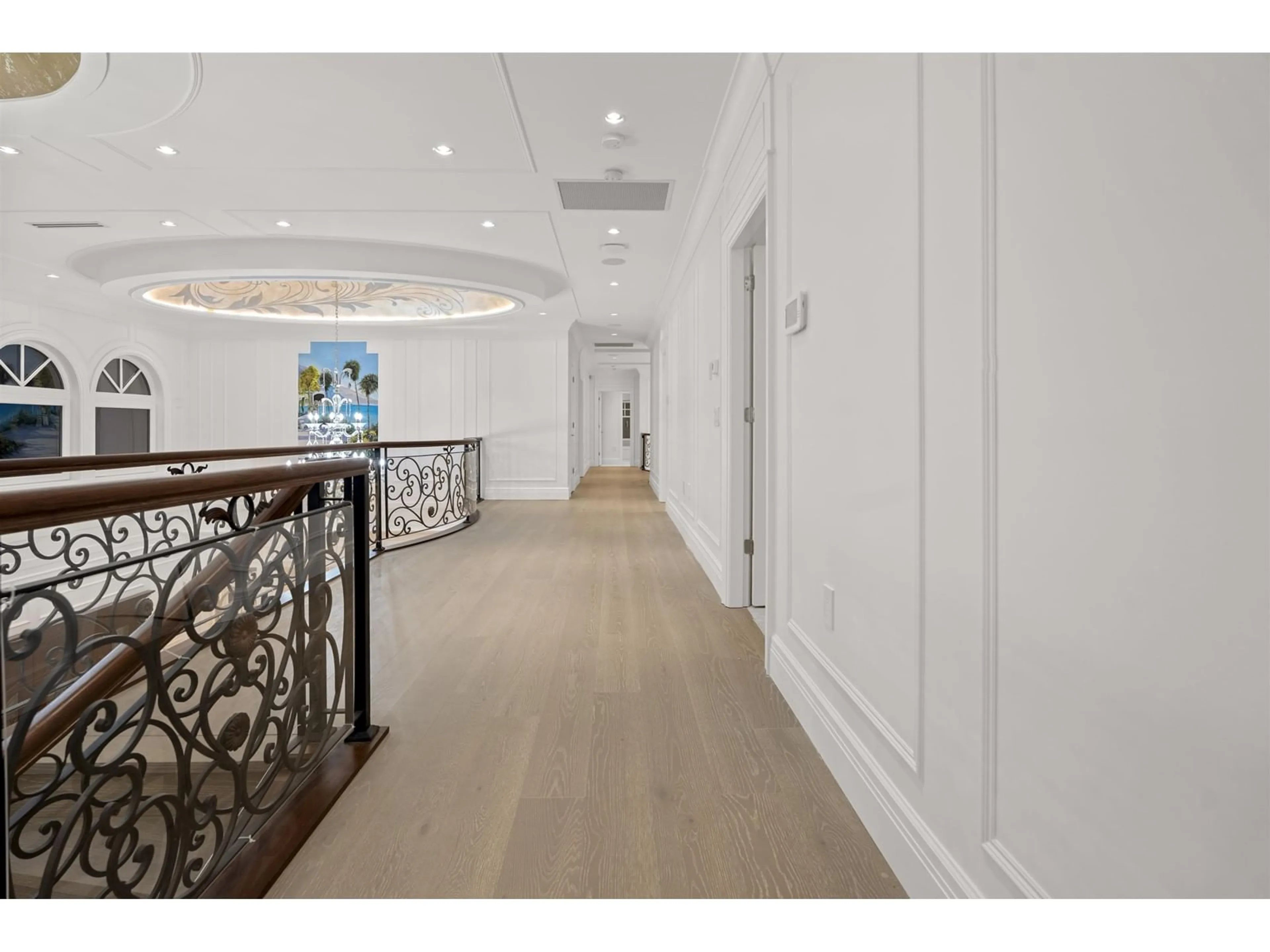 Indoor foyer for 2458 140, Surrey British Columbia V4P2C6