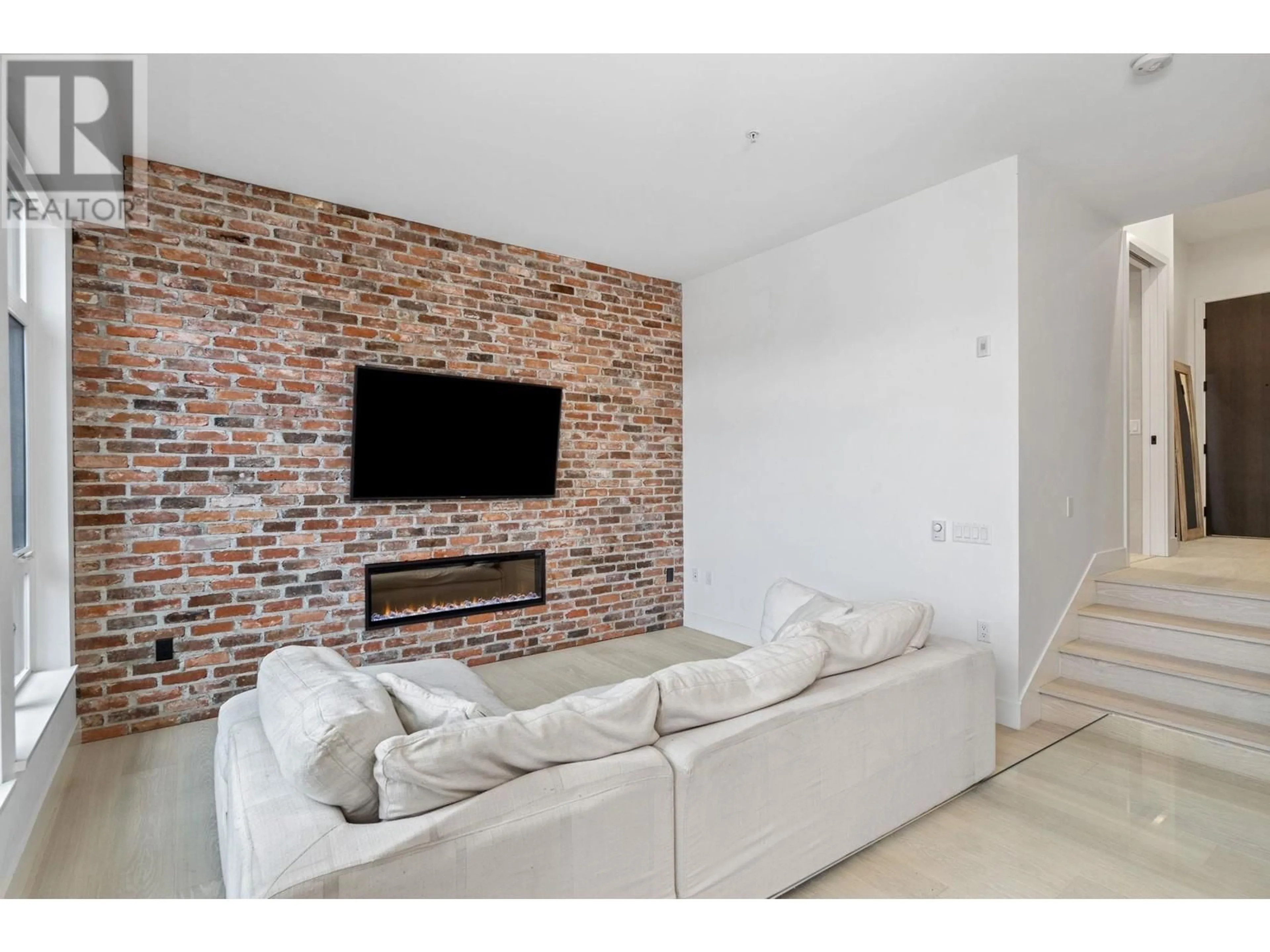 Home theater for 121 - 300 SALTER STREET, New Westminster British Columbia V3M0L9