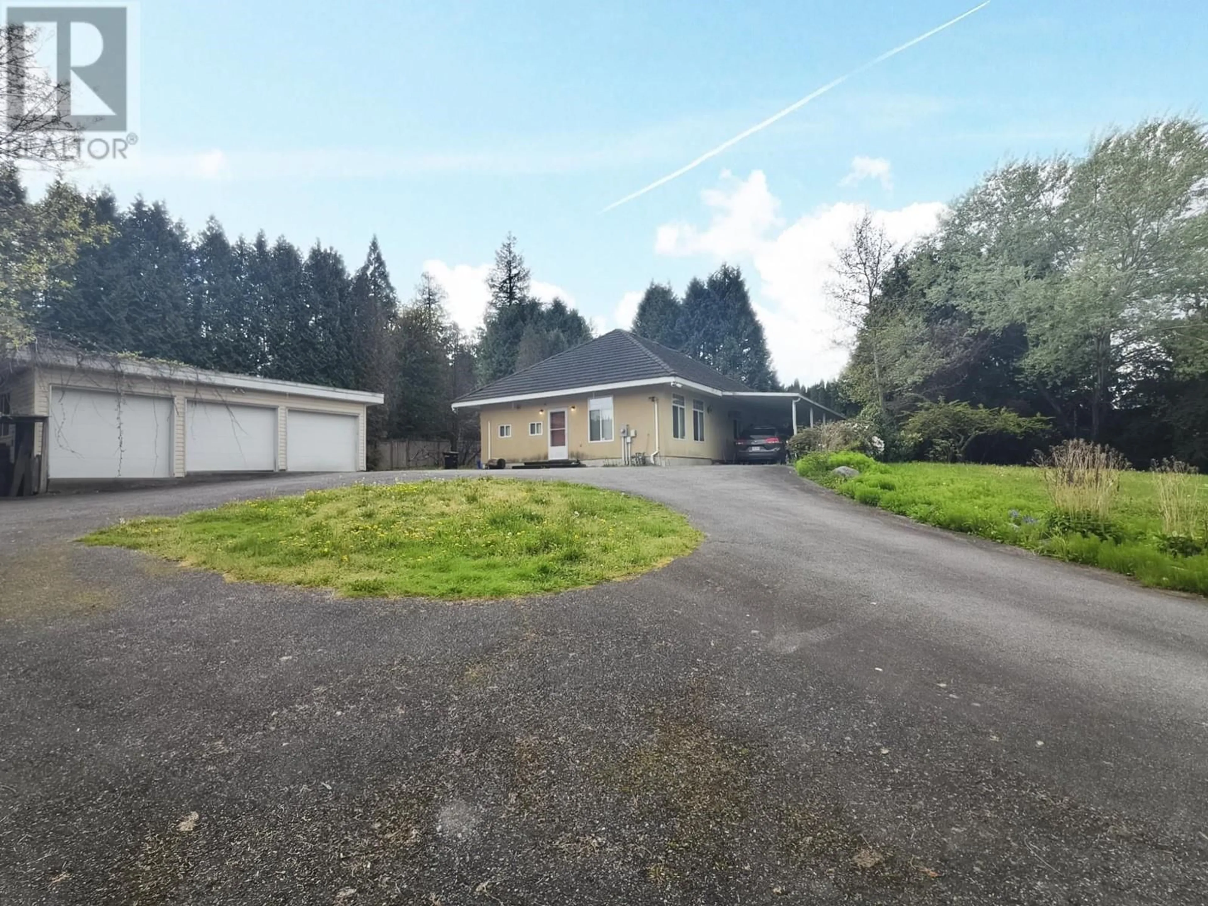 A pic from outside/outdoor area/front of a property/back of a property/a pic from drone, street for 7668 WHEATER COURT, Burnaby British Columbia V5E4P3