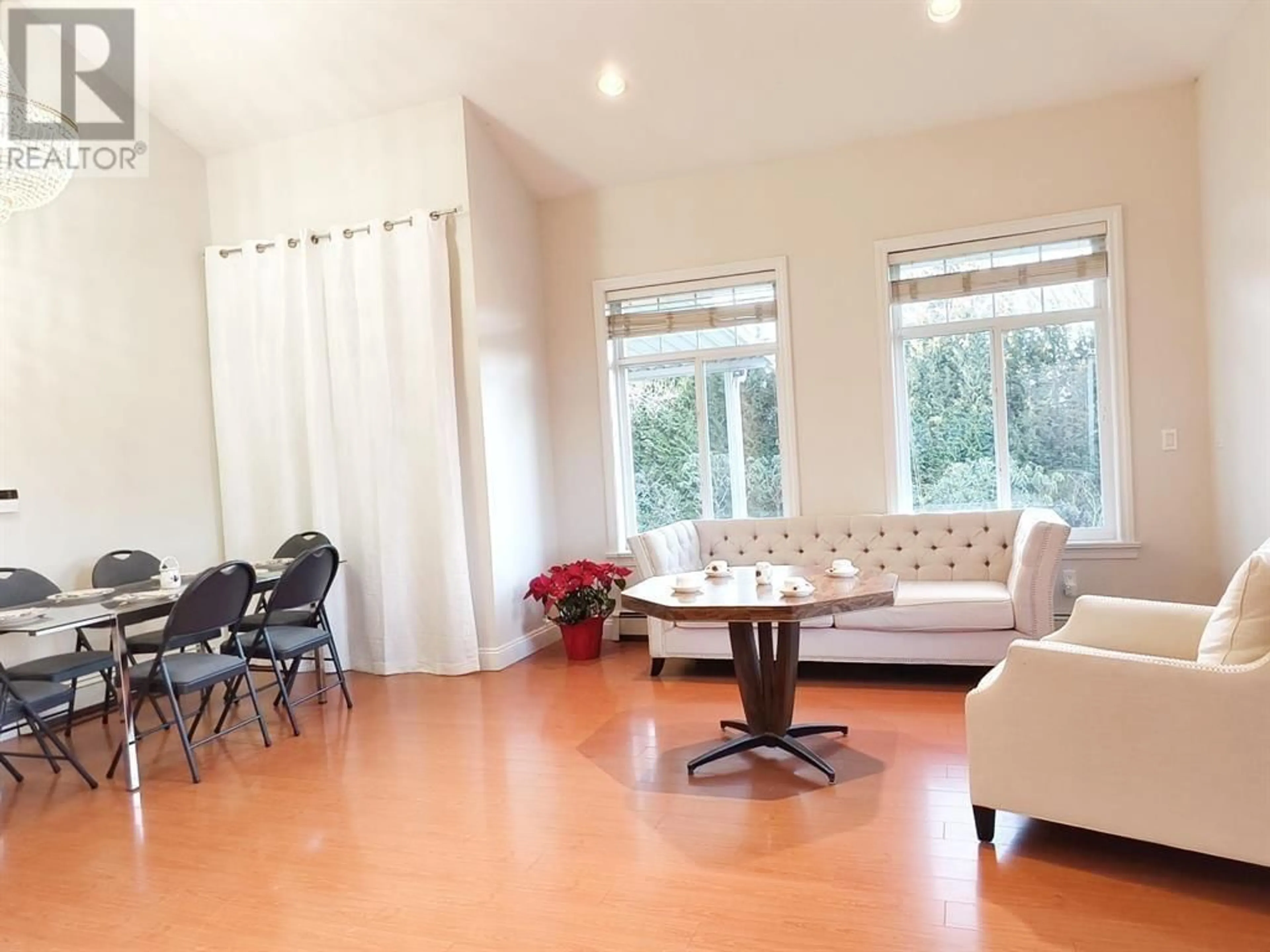 Living room with furniture, unknown for 7668 WHEATER COURT, Burnaby British Columbia V5E4P3