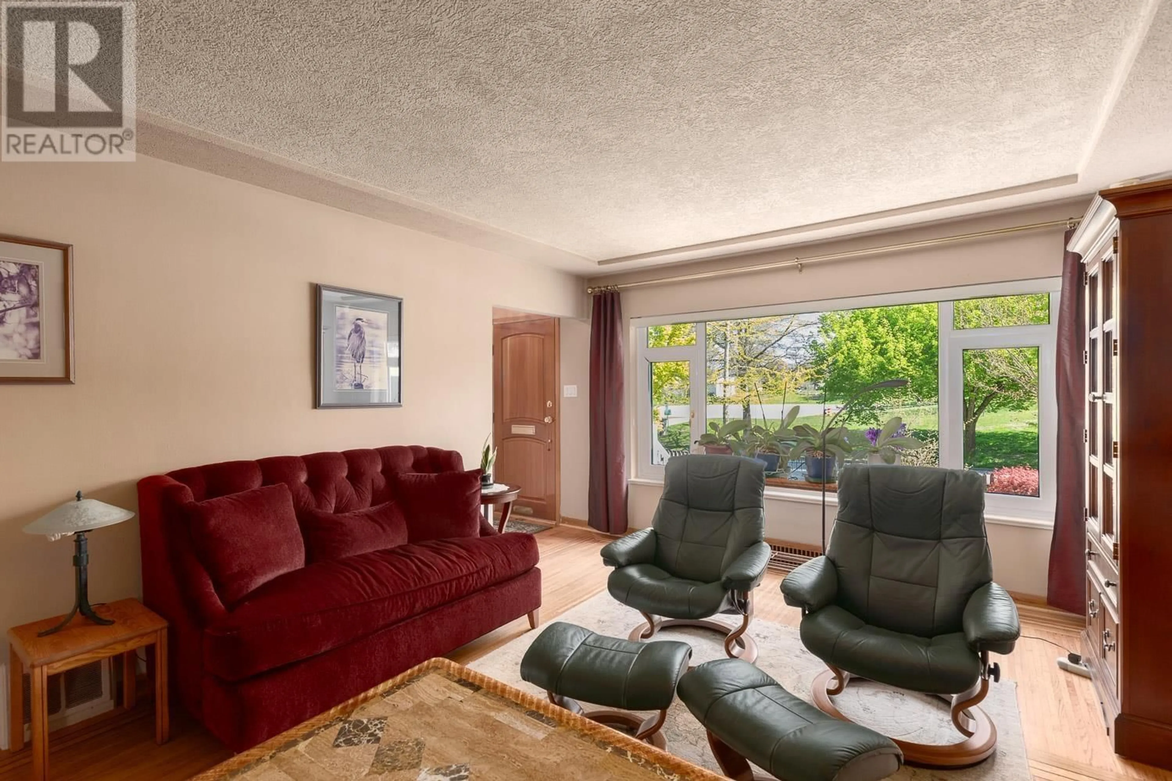 Living room with furniture, unknown for 3233 PENTICTON STREET, Vancouver British Columbia V5M3C7