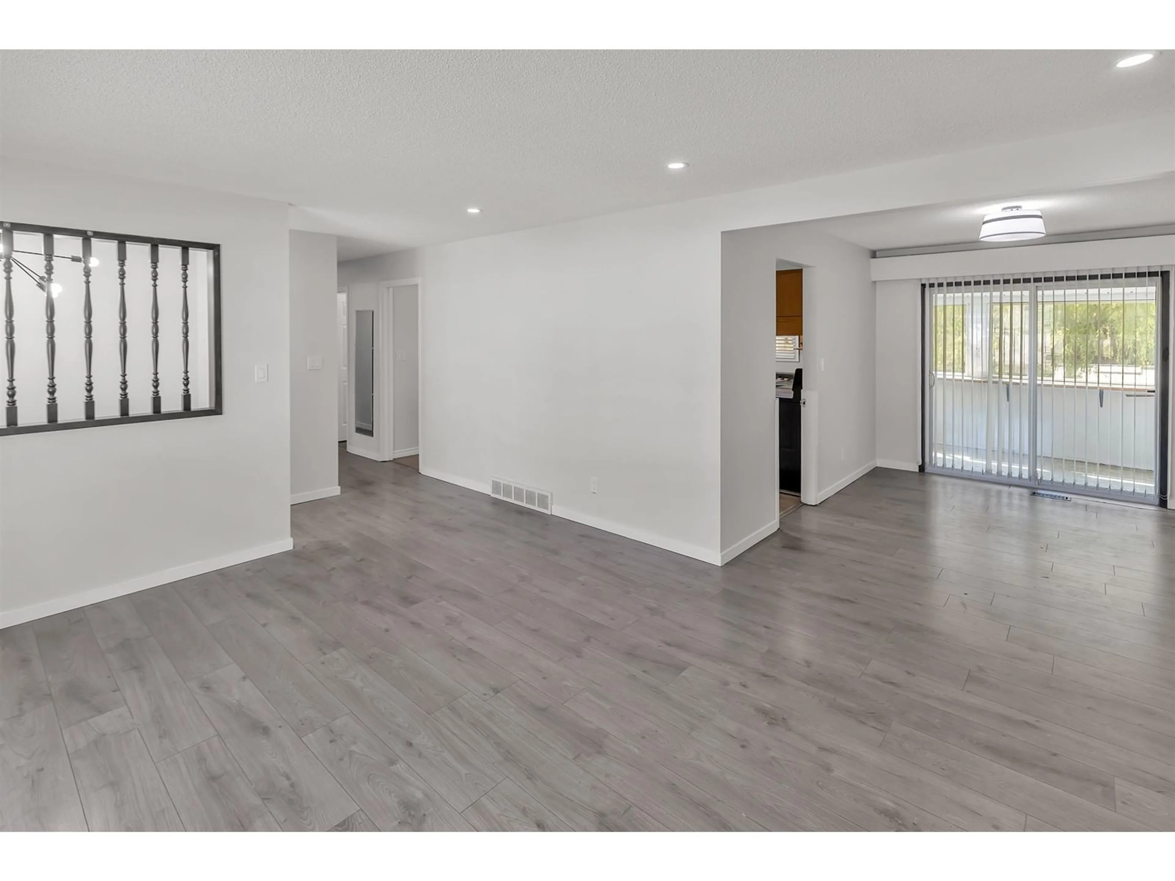 A pic of a room for 2549 SUGARPINE, Abbotsford British Columbia V2T3M7