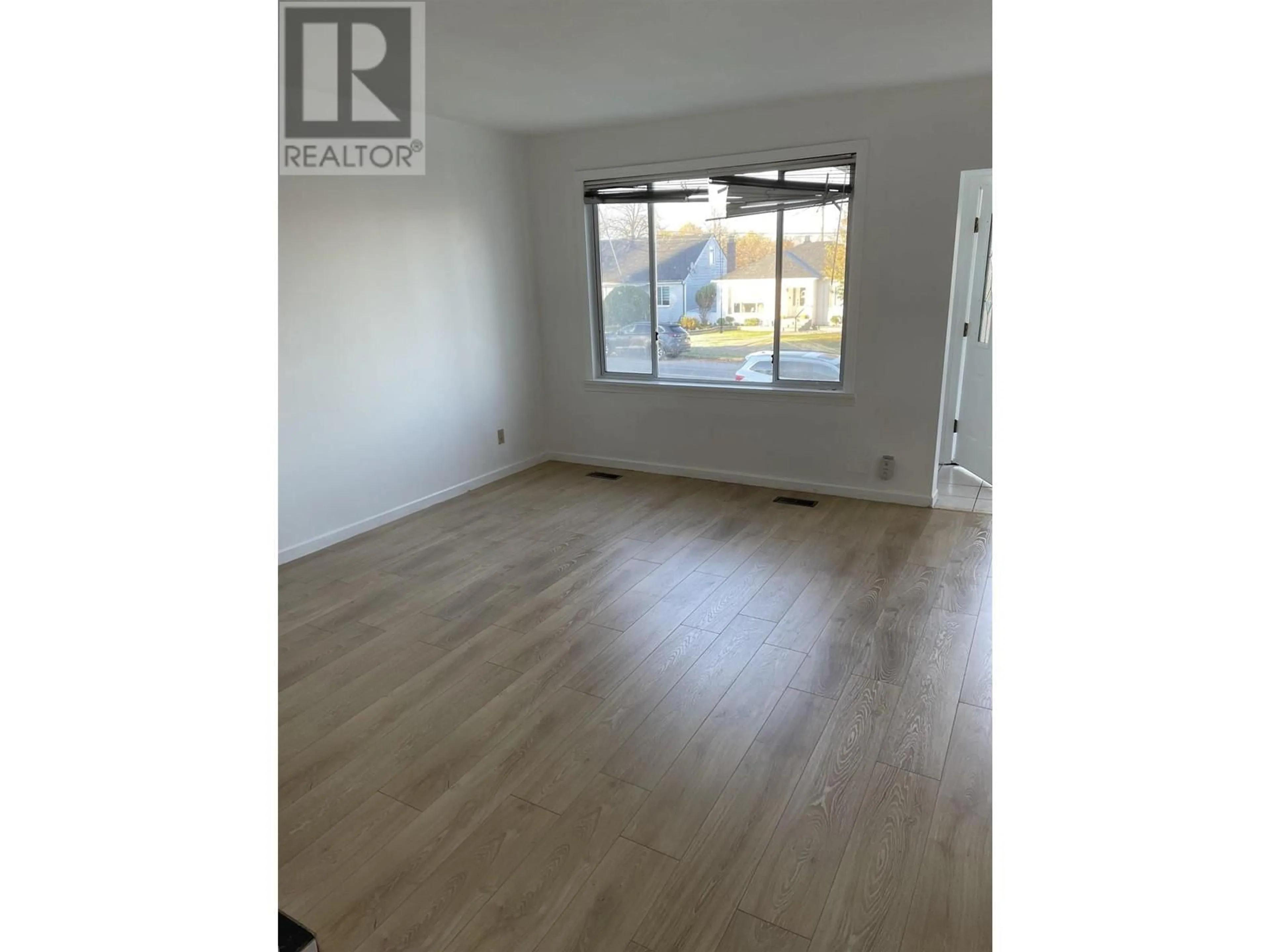 A pic of a room for 4060 SLOCAN STREET, Vancouver British Columbia V5R1Y8