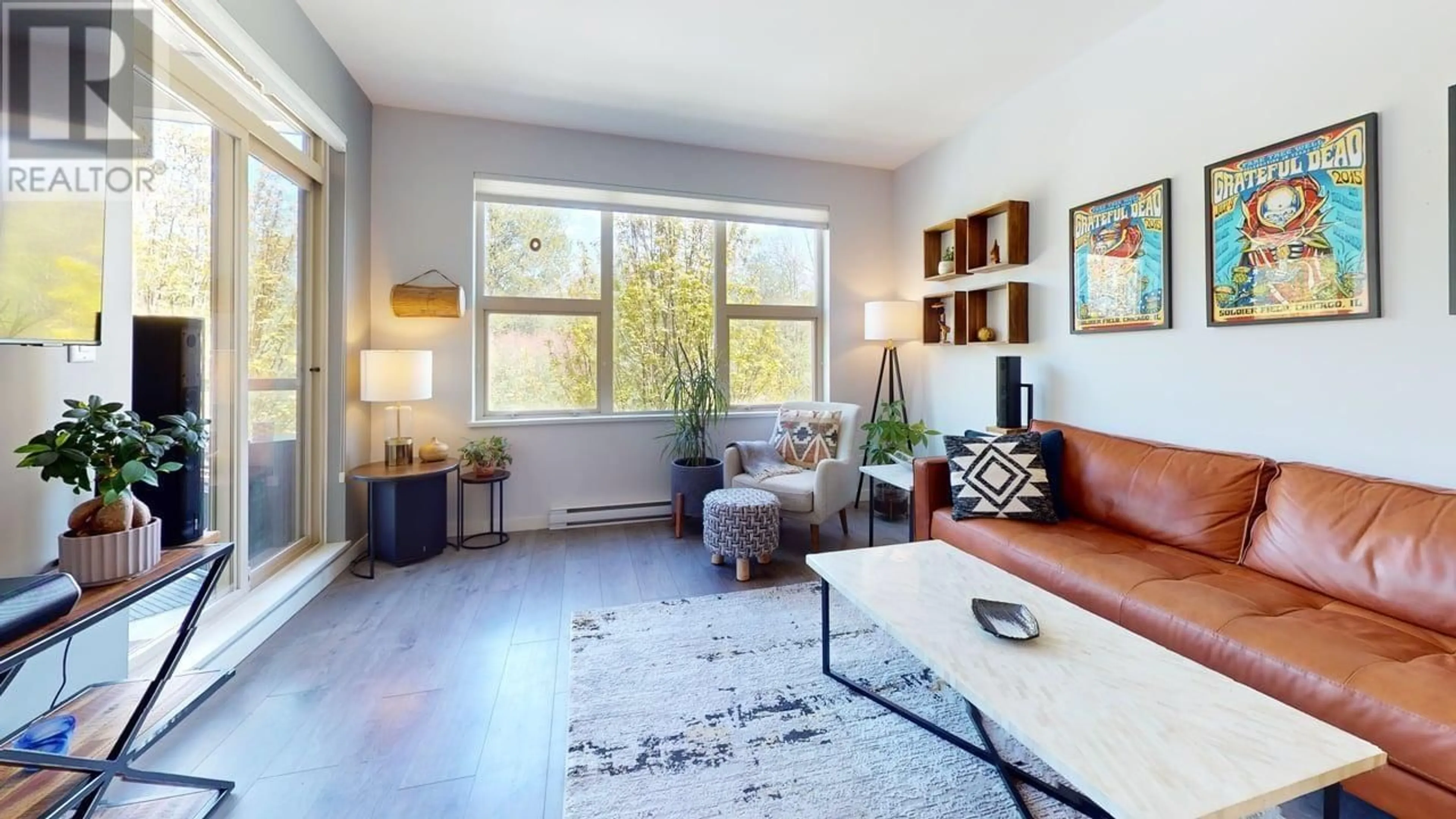 Living room with furniture, unknown for 315 - 1150 BAILEY STREET, Squamish British Columbia V8B0R4