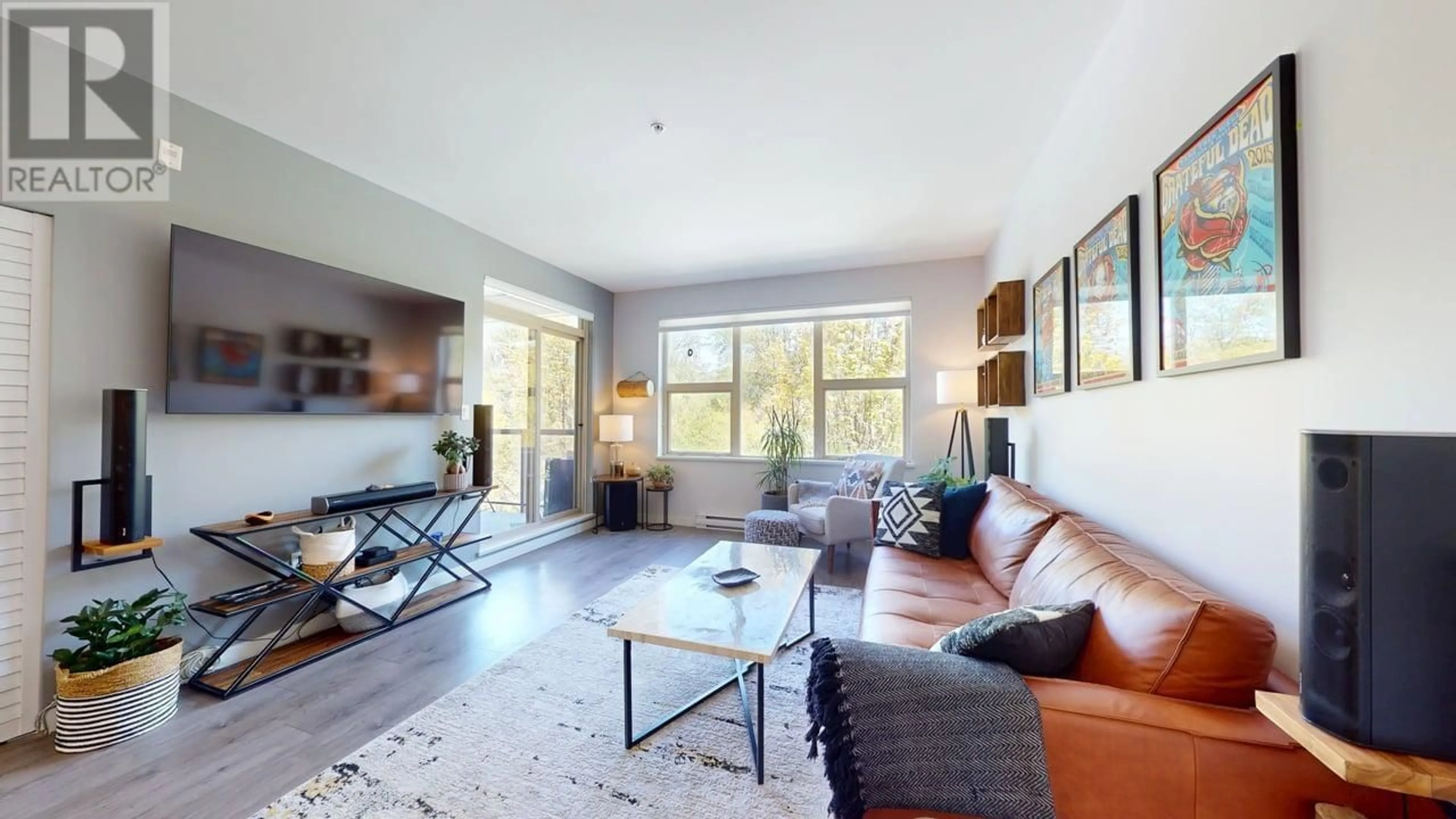 Living room with furniture, unknown for 315 - 1150 BAILEY STREET, Squamish British Columbia V8B0R4