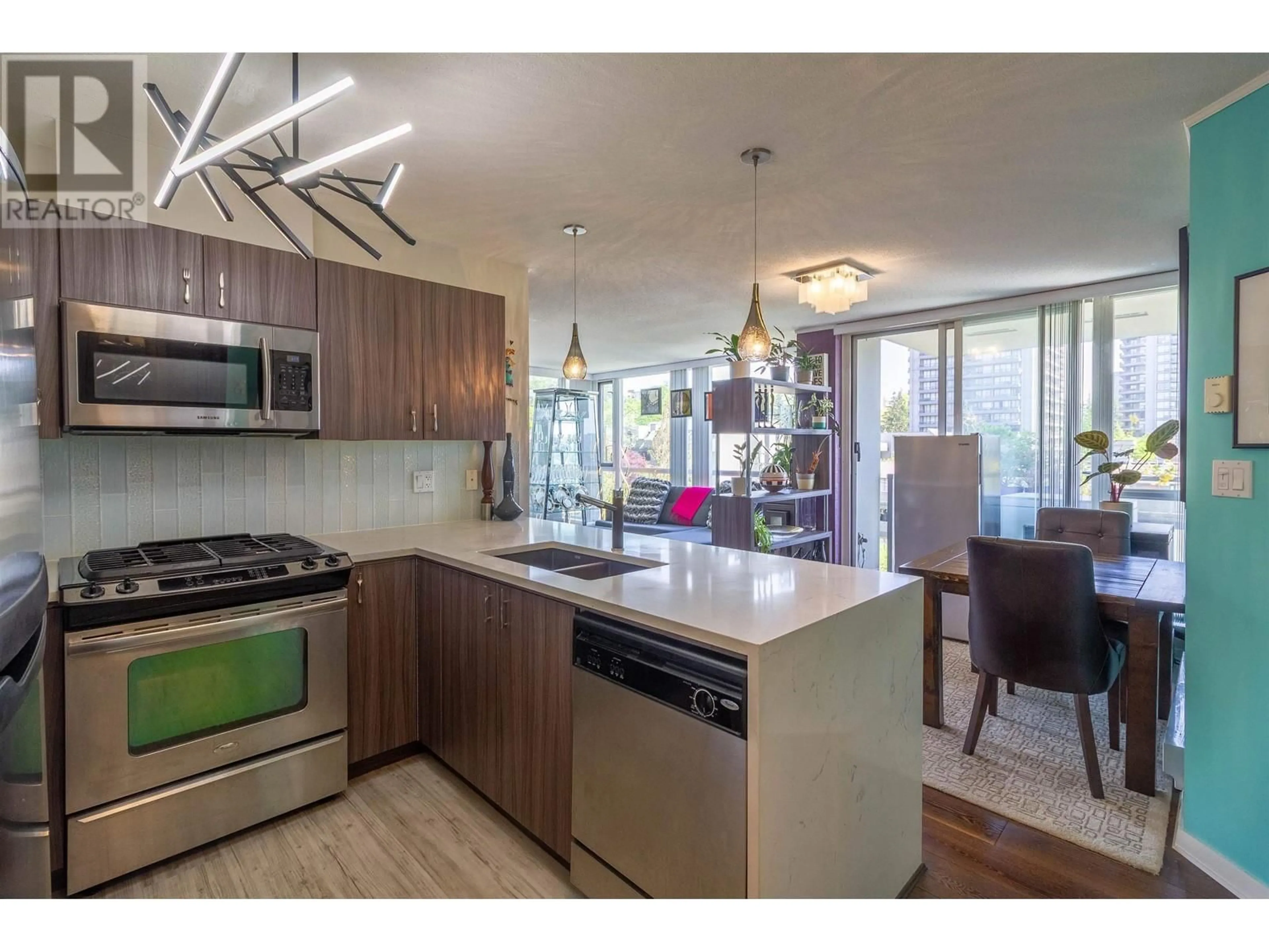 Open concept kitchen, unknown for 606 - 4888 BRENTWOOD DRIVE, Burnaby British Columbia V5C0C6