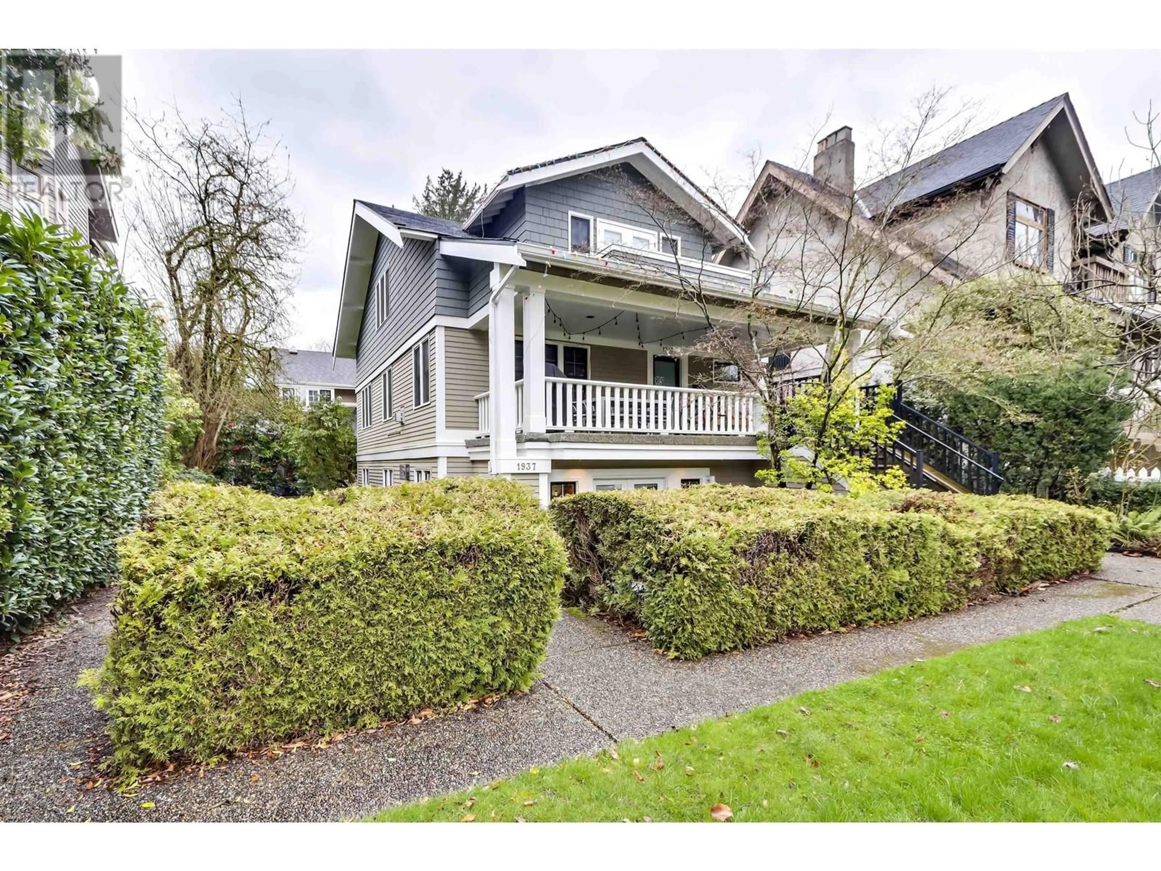 Home with vinyl exterior material, street for 1937 12TH AVENUE, Vancouver British Columbia V6J2G1