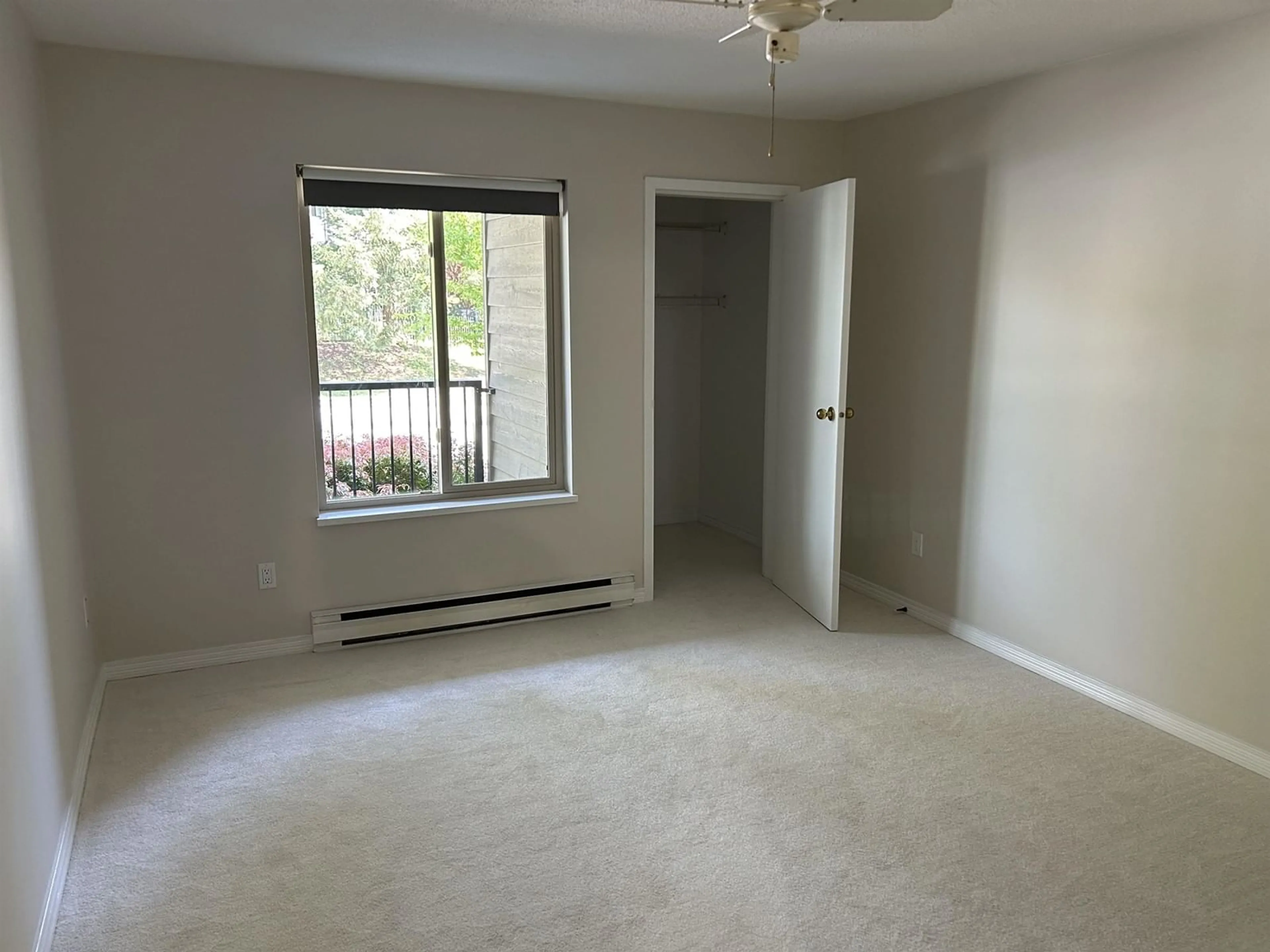 A pic of a room for 112 - 10468 148, Surrey British Columbia V3R8T1