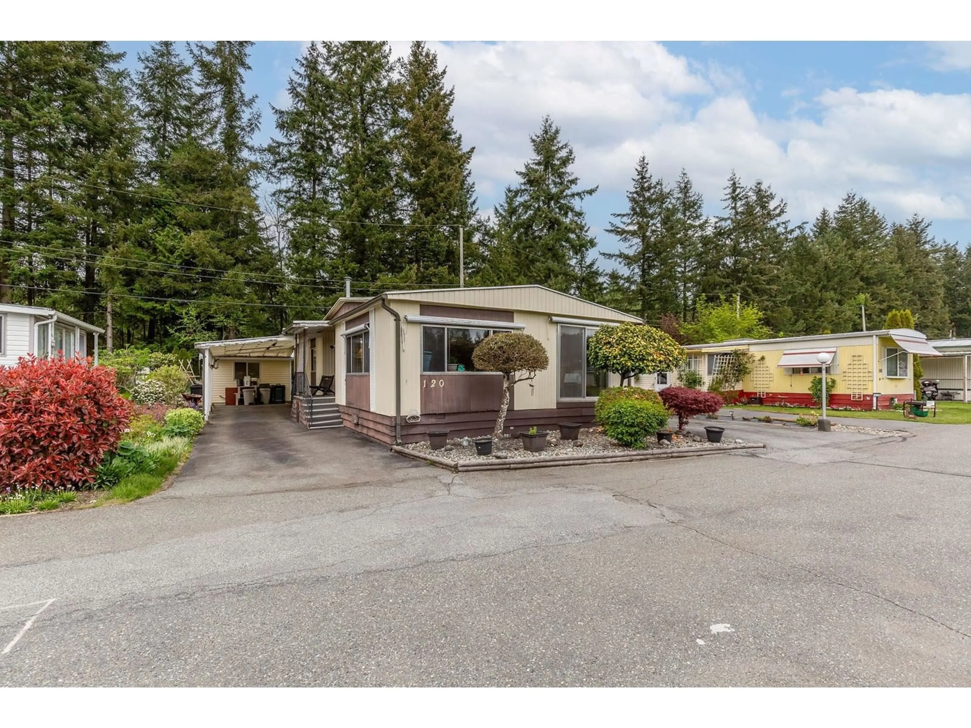Unknown for 120 - 3031 200, Langley British Columbia V2Z1N5