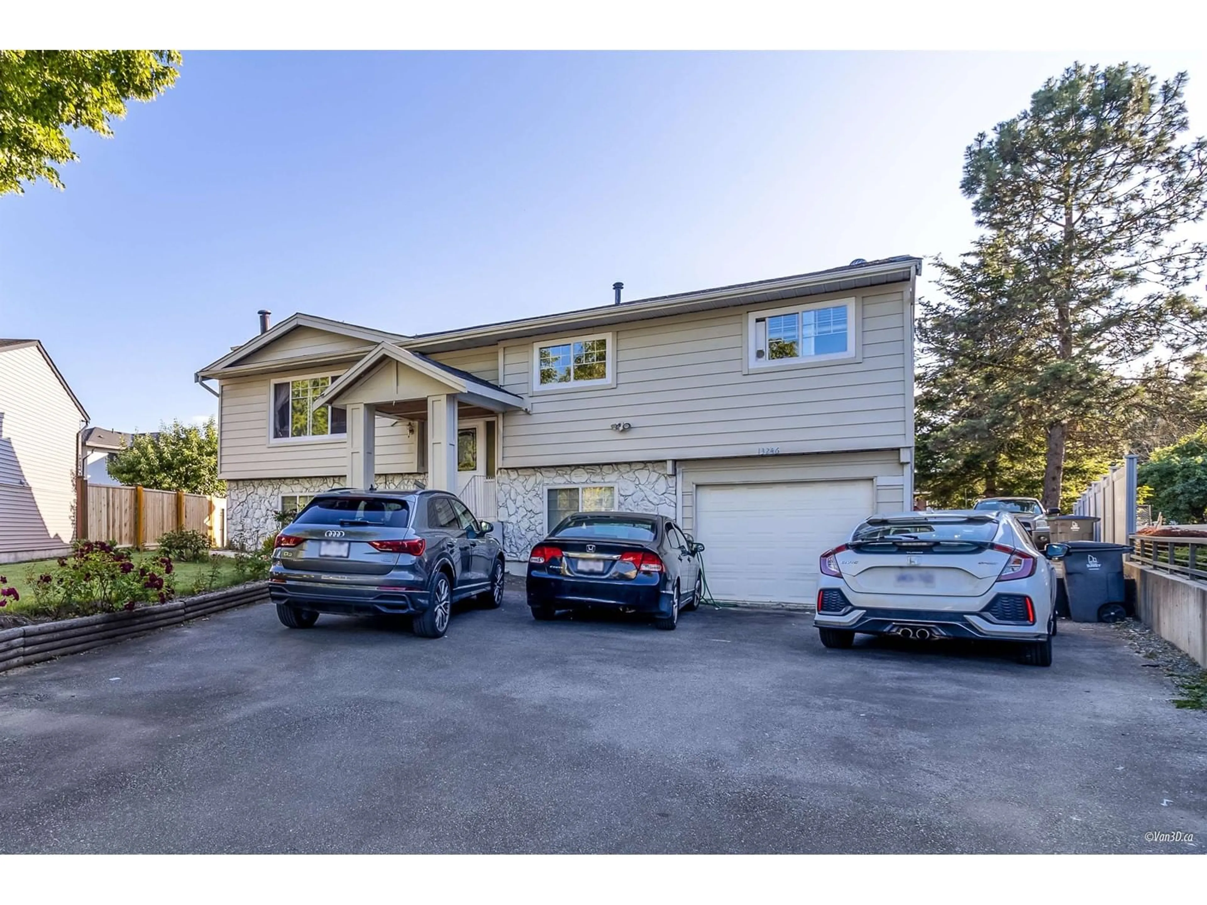 A pic from outside/outdoor area/front of a property/back of a property/a pic from drone, street for 13246 94, Surrey British Columbia V3V6W8