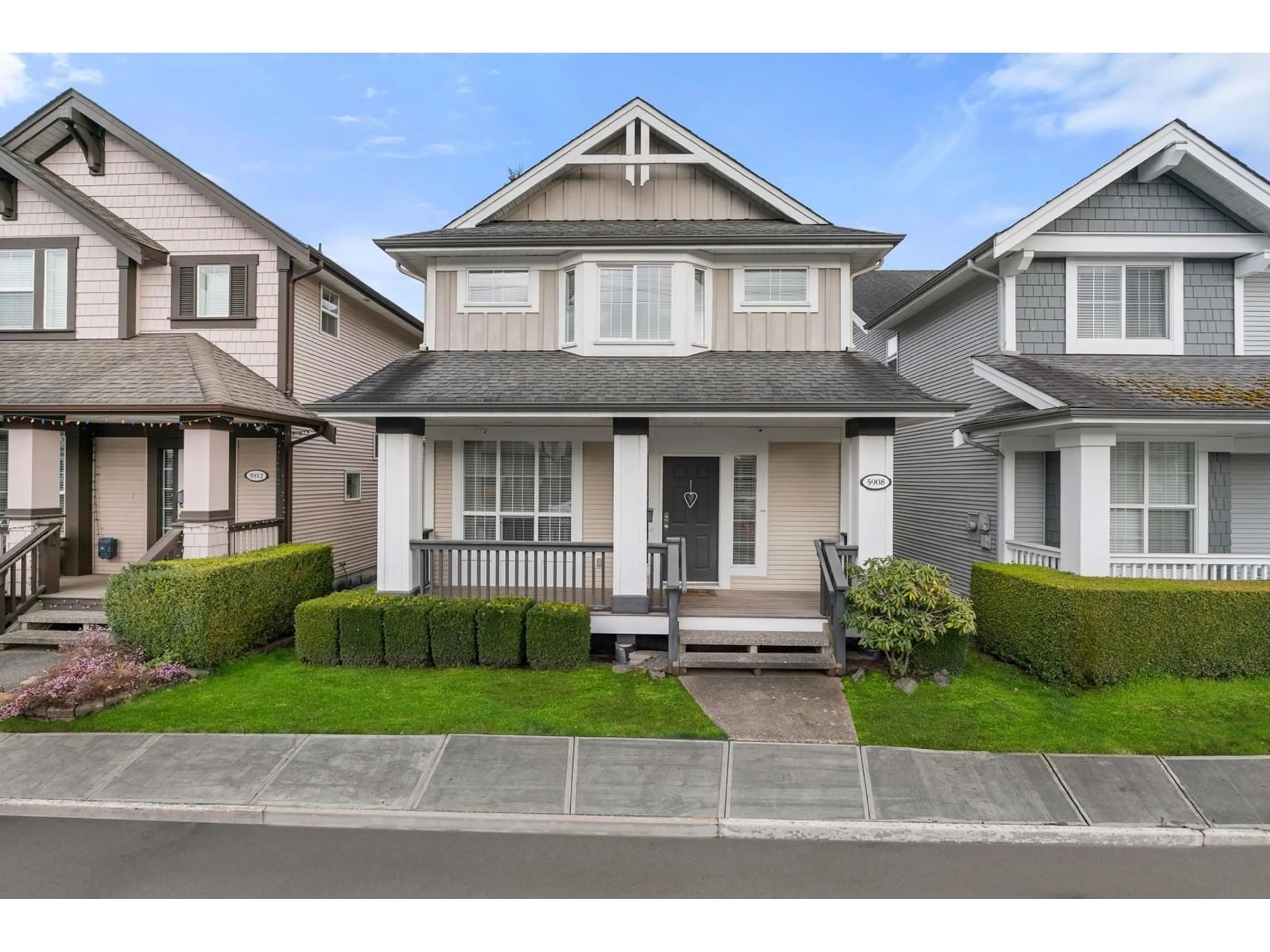 Home with vinyl exterior material, street for 5908 148, Surrey British Columbia V3S3B8