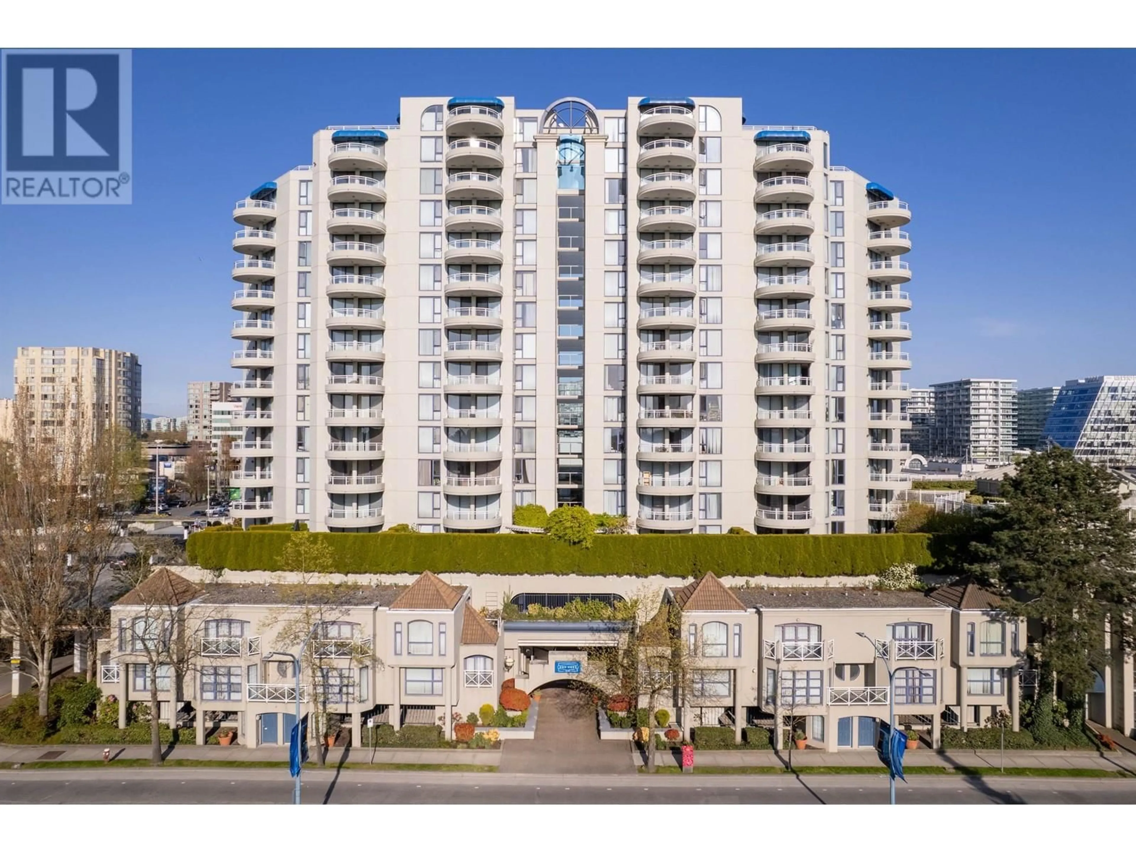 A pic from outside/outdoor area/front of a property/back of a property/a pic from drone, city buildings view from balcony for 803 - 6080 MINORU BOULEVARD, Richmond British Columbia V6Y4A7