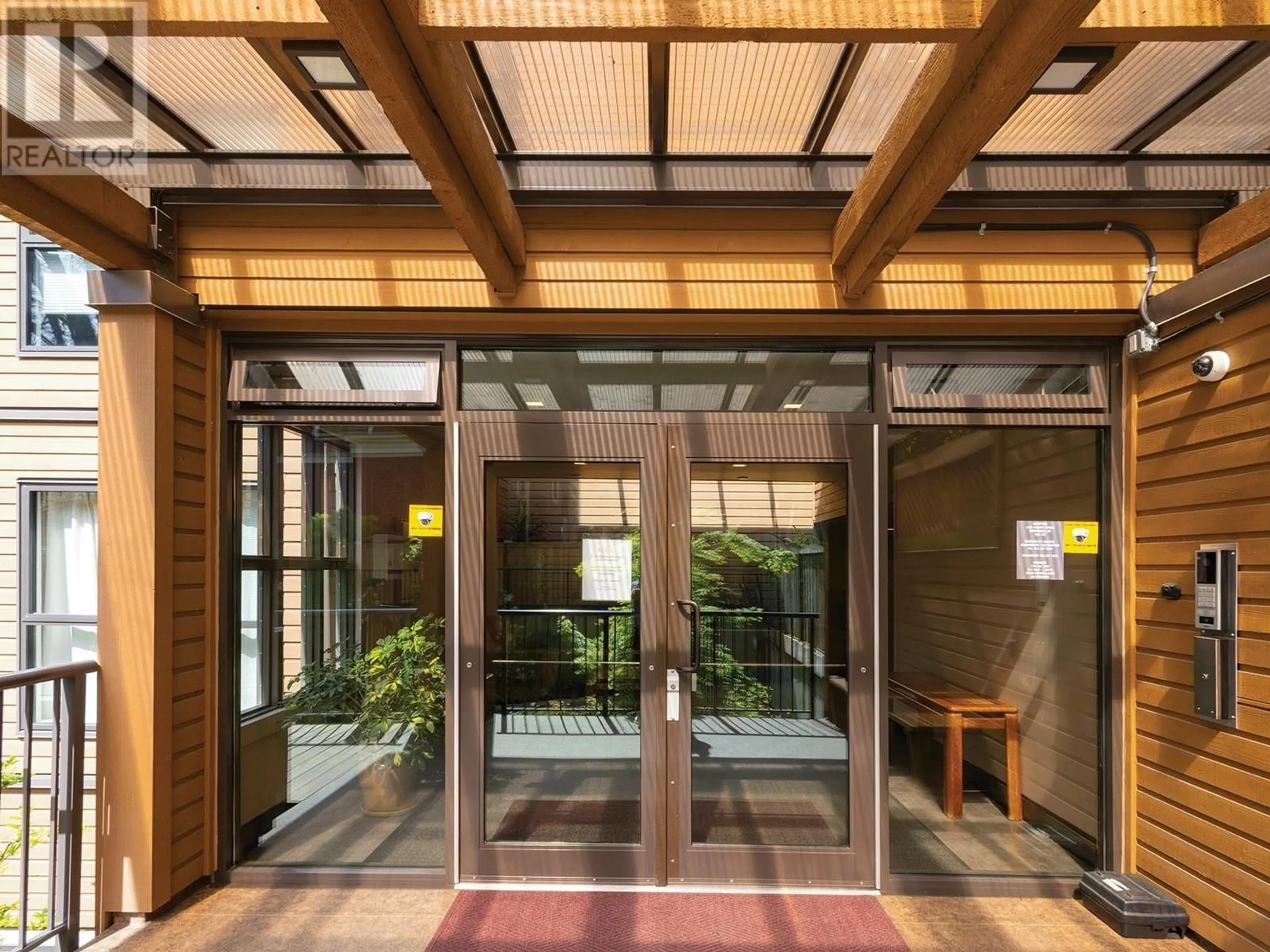 Indoor foyer for 302 - 1435 NELSON STREET, Vancouver British Columbia V6G2Z3