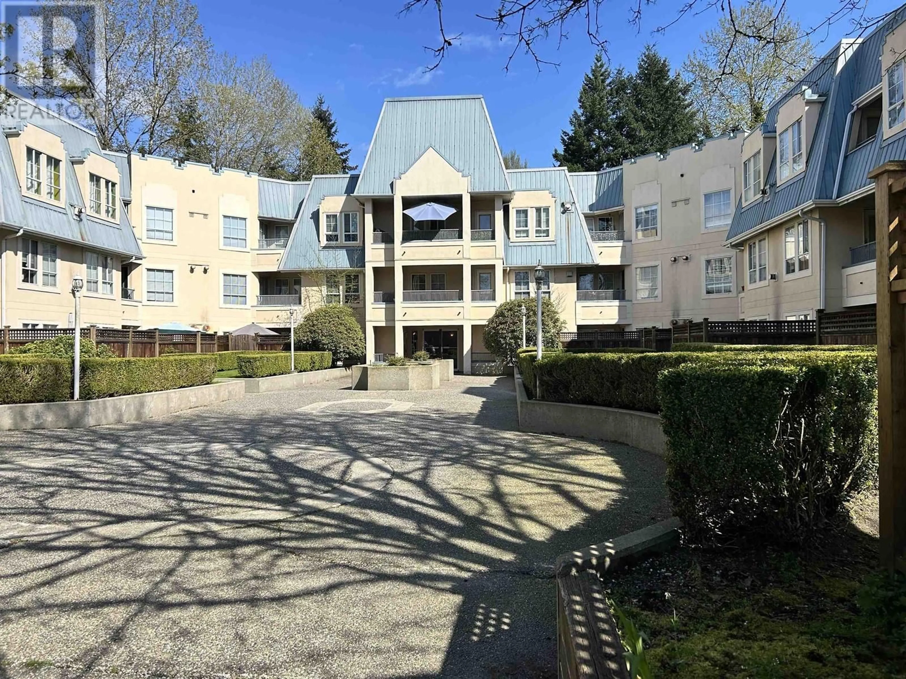 A pic from outside/outdoor area/front of a property/back of a property/a pic from drone, unknown for 201 - 295 SCHOOLHOUSE STREET, Coquitlam British Columbia V3K6X5