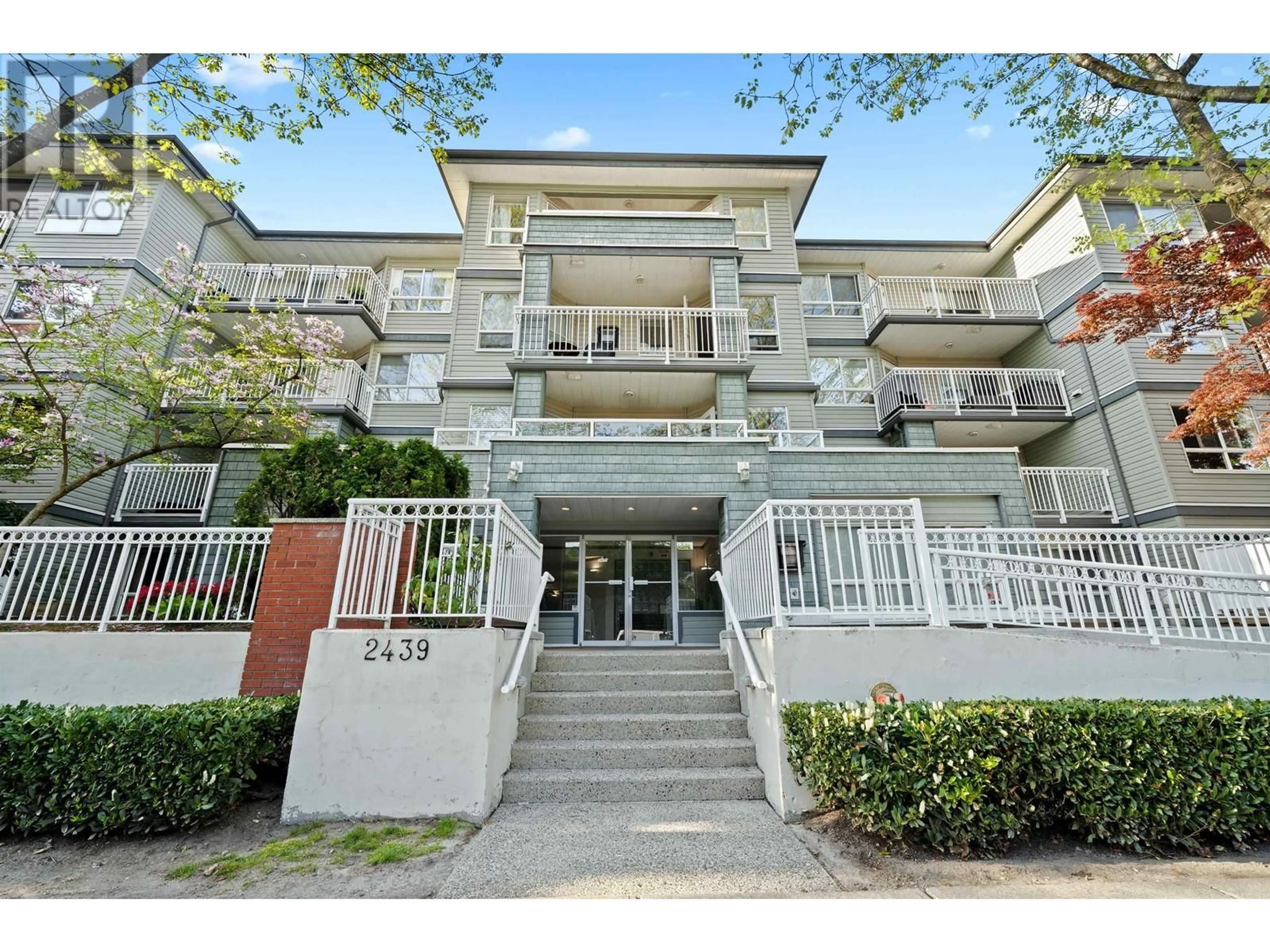 Indoor foyer for 209 - 2439 WILSON AVENUE, Port Coquitlam British Columbia V3C6H6