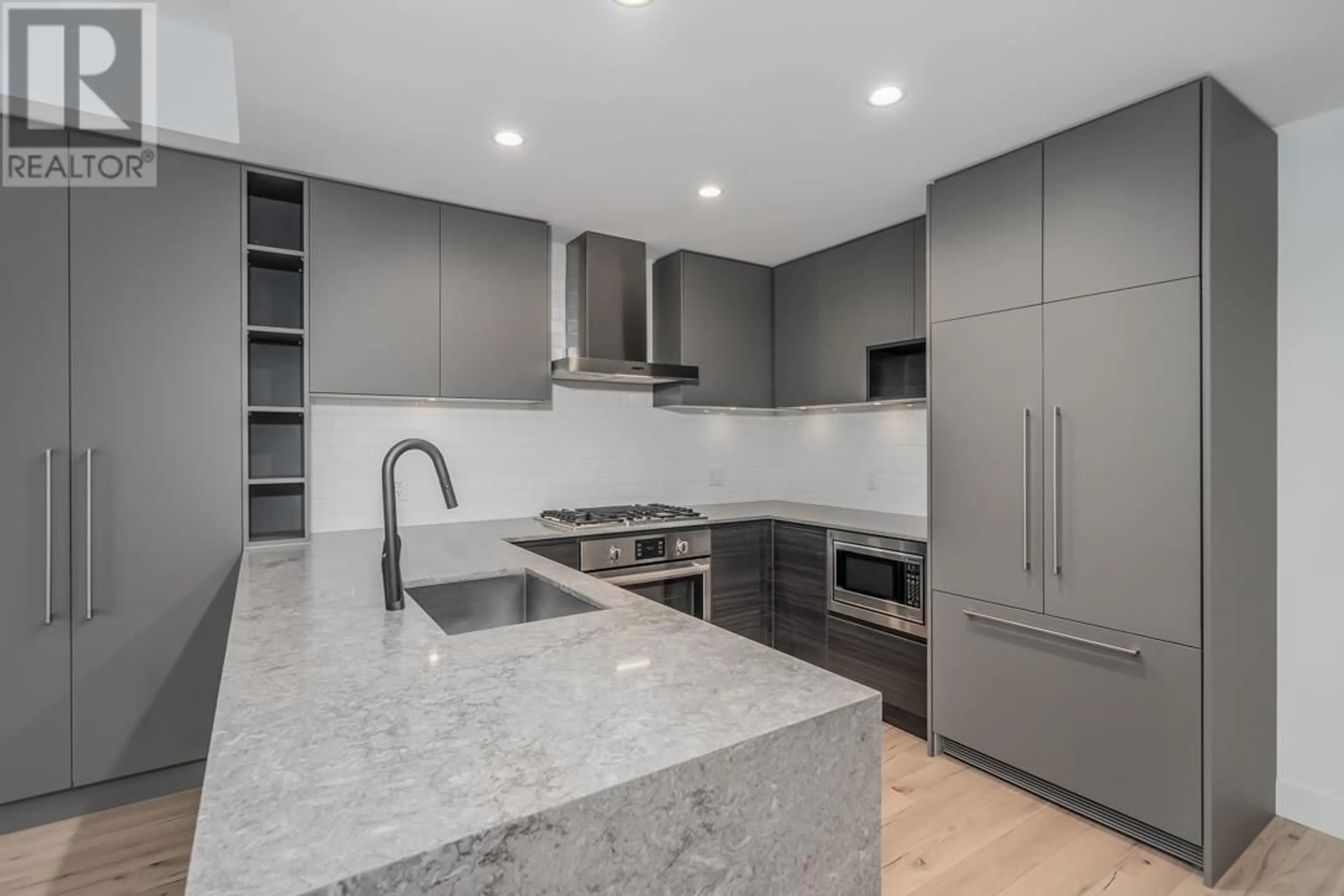 Contemporary kitchen, unknown for 516 - 3131 MURRAY STREET, Port Moody British Columbia V3H0L9