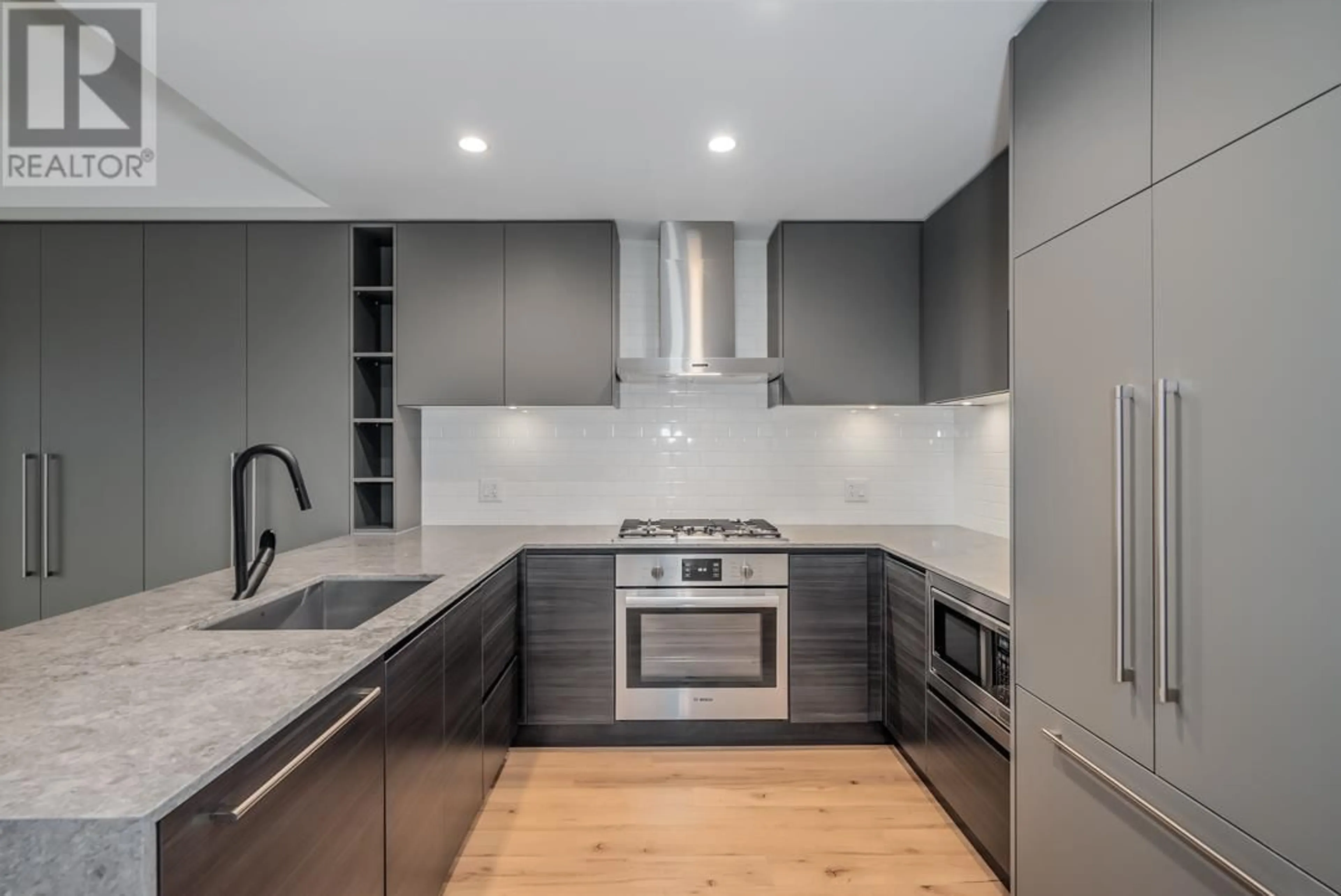 Contemporary kitchen, unknown for 516 - 3131 MURRAY STREET, Port Moody British Columbia V3H0L9