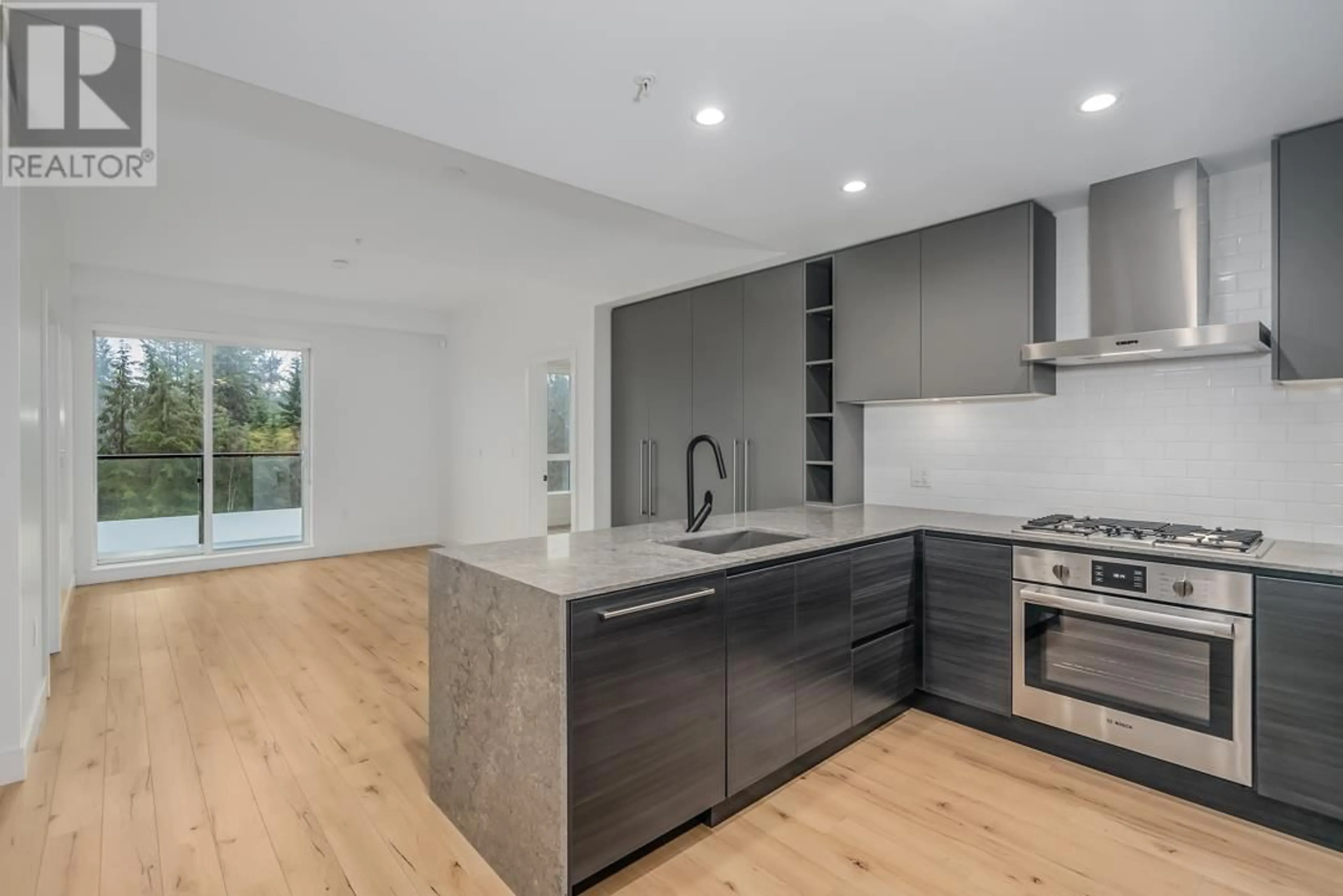 Open concept kitchen, unknown for 516 - 3131 MURRAY STREET, Port Moody British Columbia V3H0L9