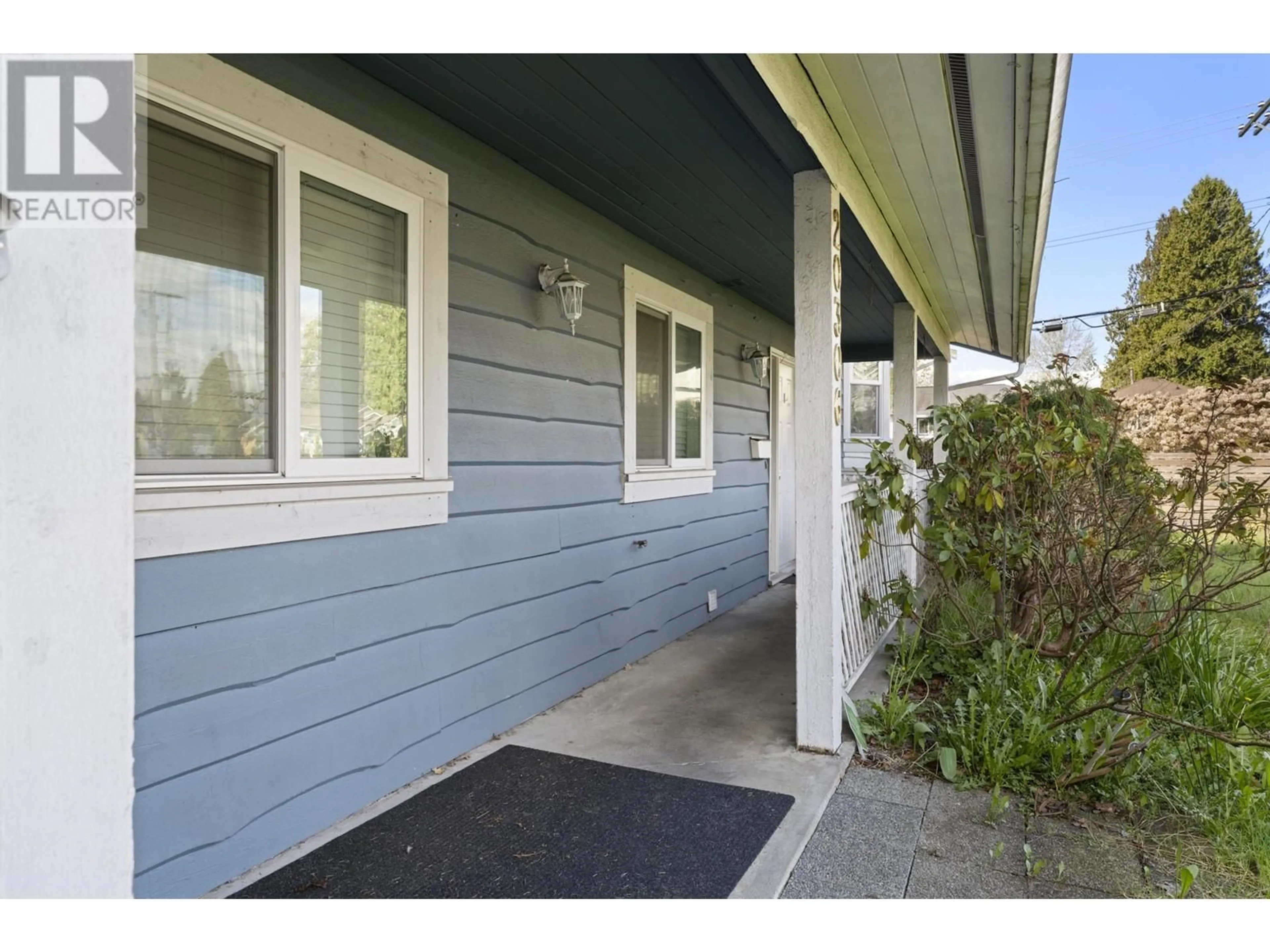 Home with vinyl exterior material, street for 20306 116 AVENUE, Maple Ridge British Columbia V2X1Y3