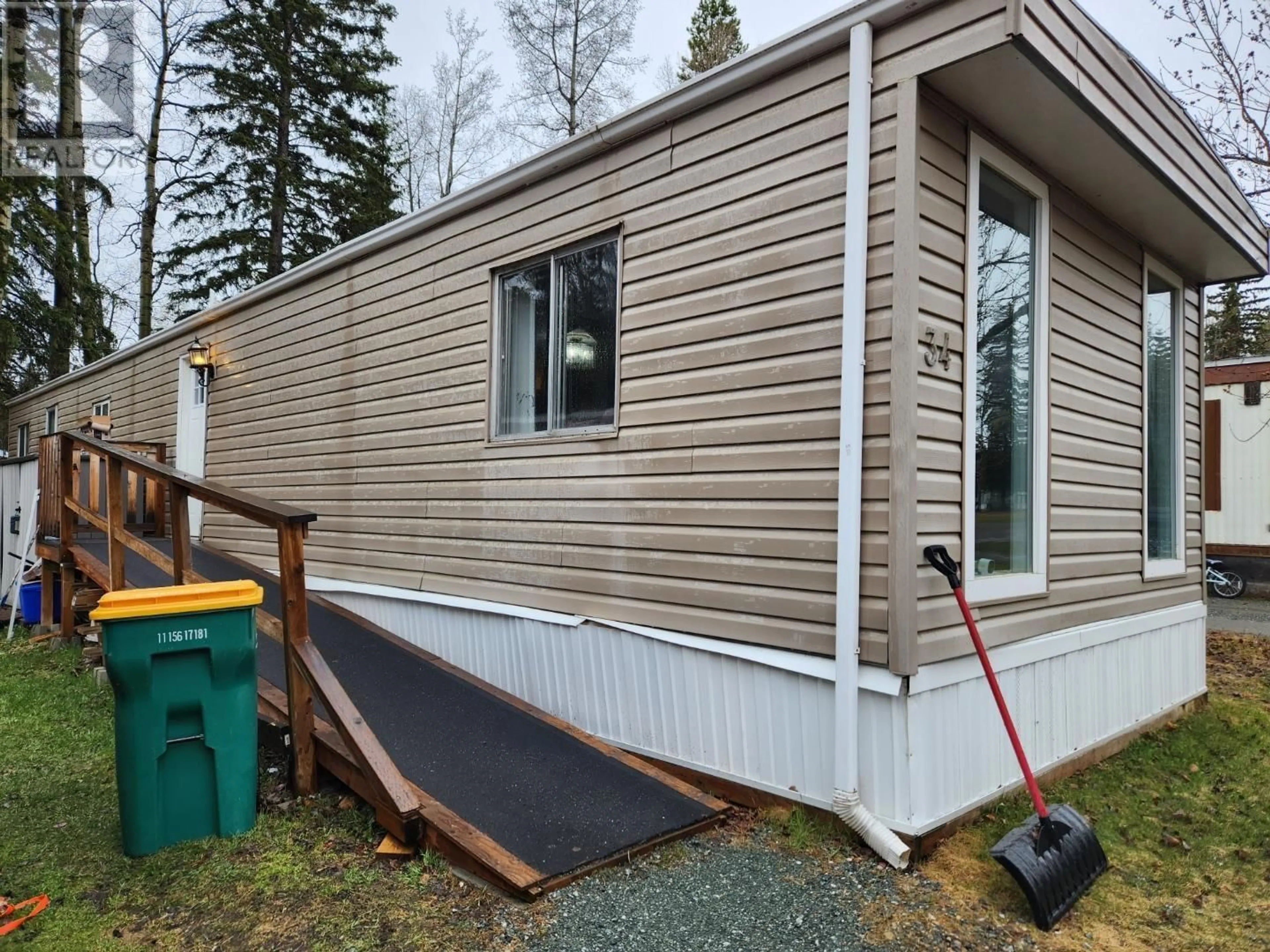Home with vinyl exterior material, unknown for 34 - 8474 BUNCE ROAD, Prince George British Columbia V2N6Y8