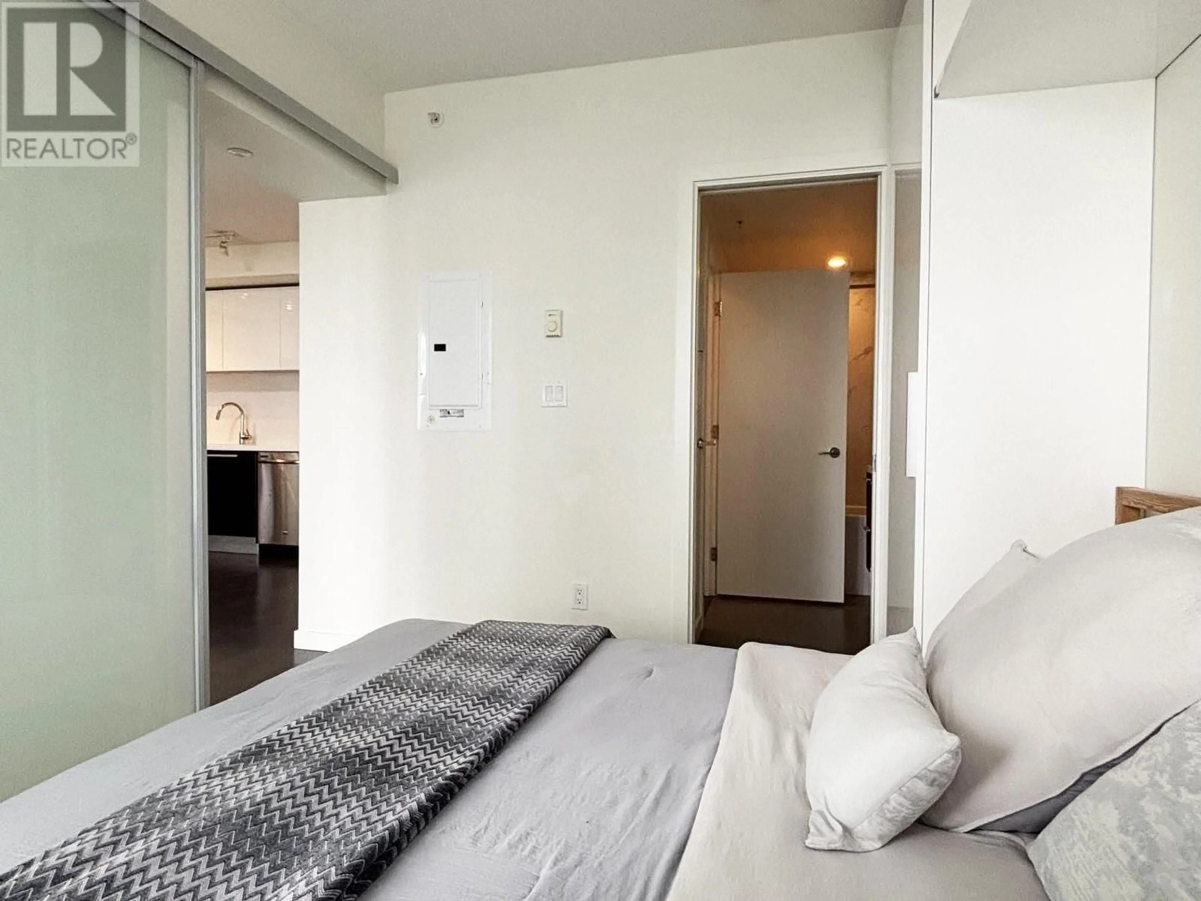Bedroom with bed, unknown for 2803 - 6333 SILVER AVENUE, Burnaby British Columbia V5H0C3