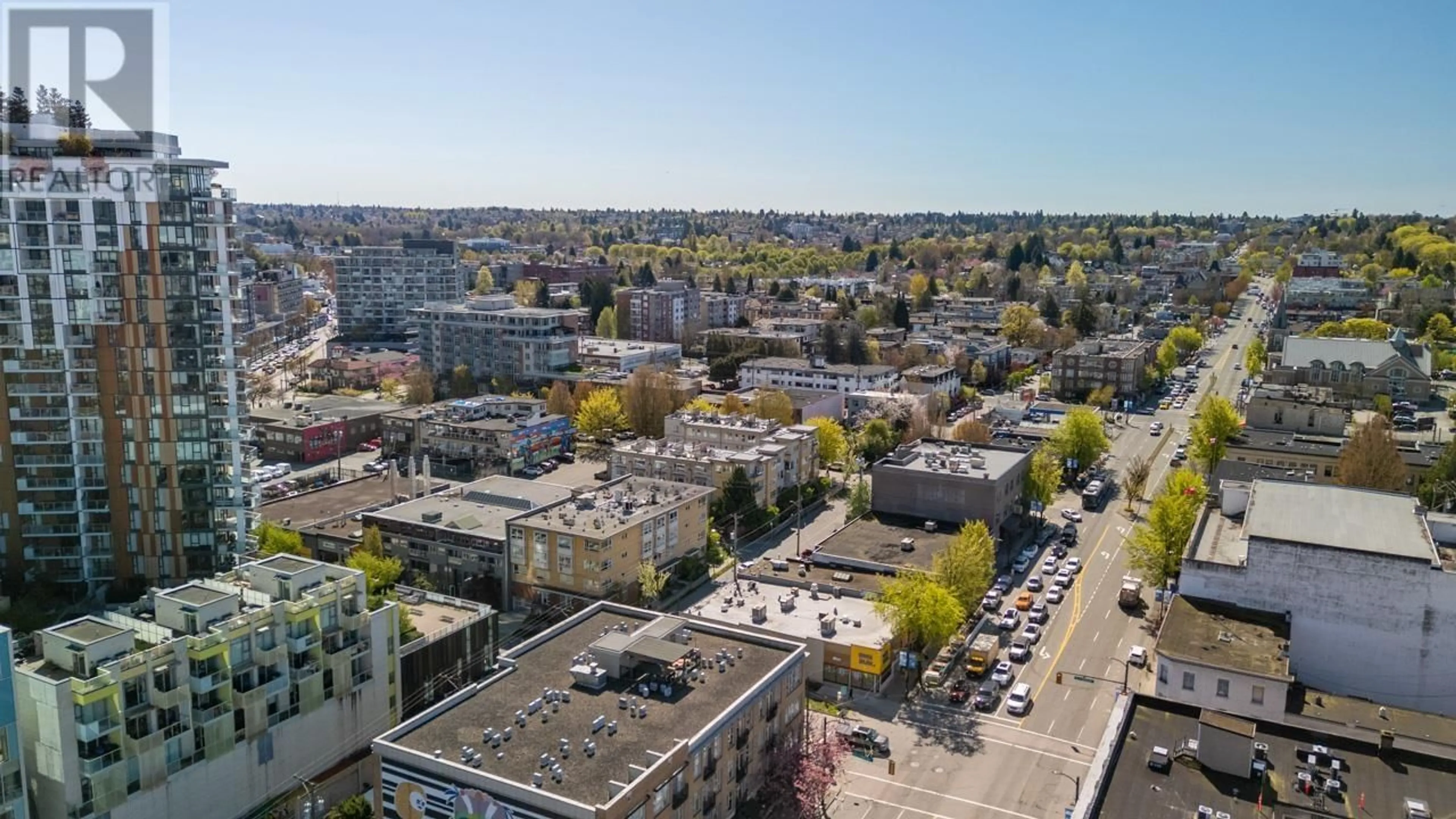 A pic from outside/outdoor area/front of a property/back of a property/a pic from drone, city buildings view from balcony for B1 - 238 10TH AVENUE, Vancouver British Columbia V5T1Z5