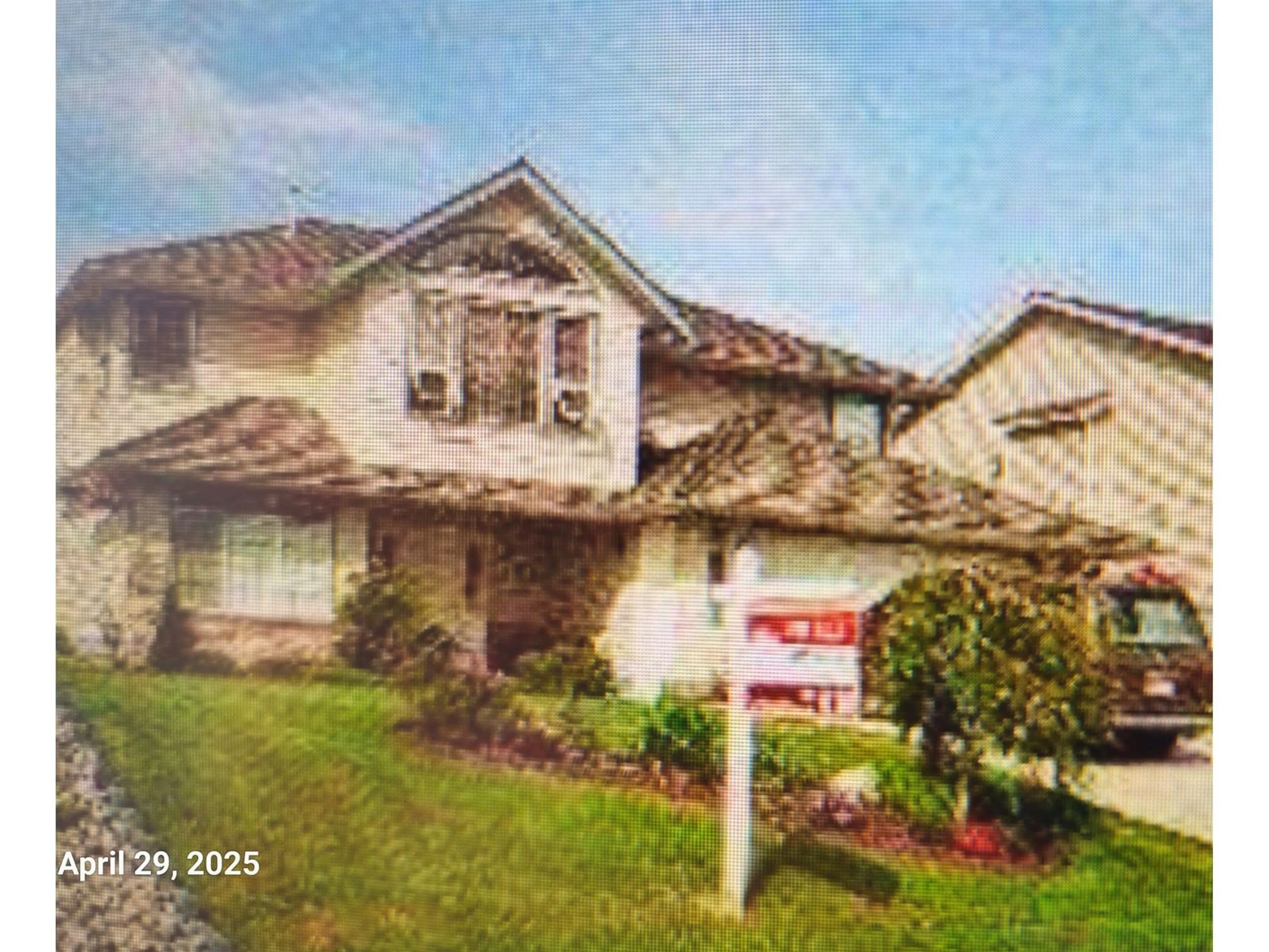 Home with vinyl exterior material, street for 31005 UPPER MACLURE, Abbotsford British Columbia V2T5J5